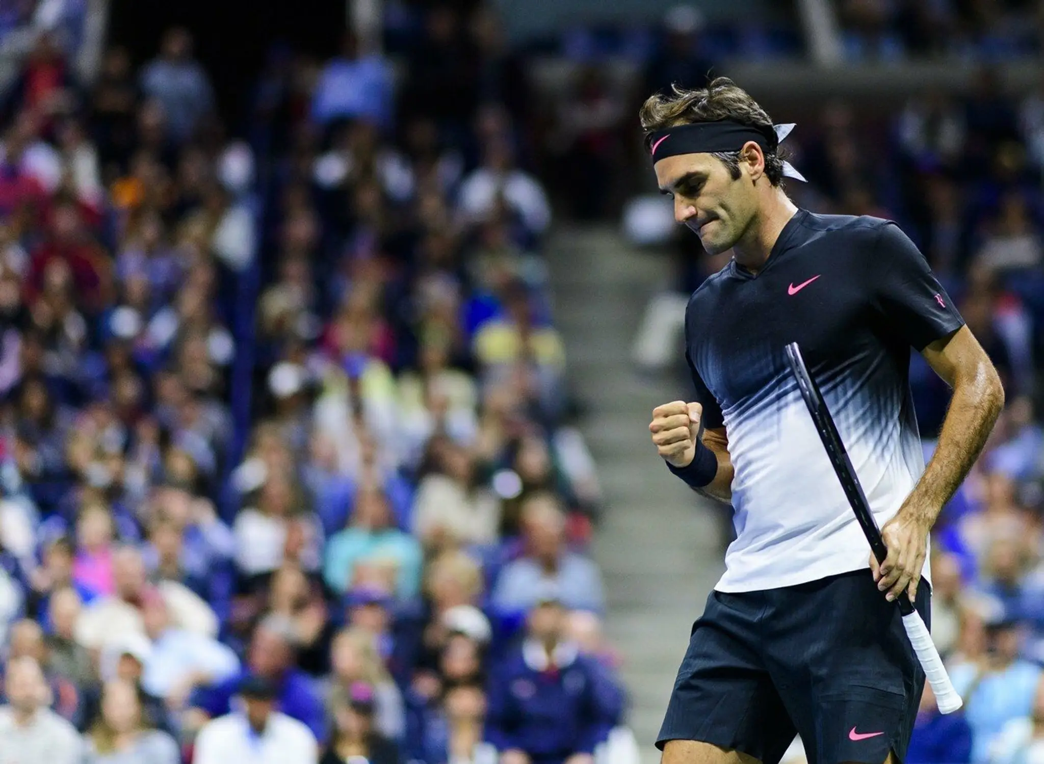 Roger Federer postúpil do osemfinále US Open.