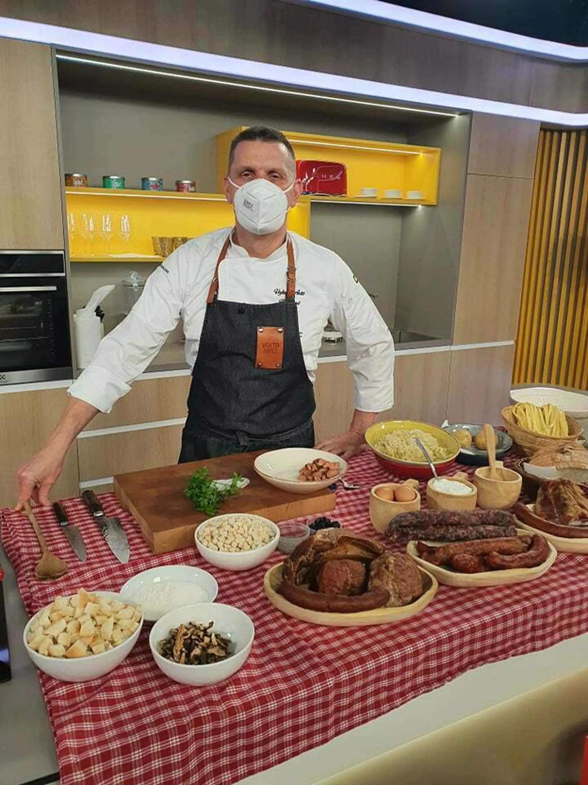 Šéfkuchár Vojto Artz navaril v Teleráne rôzne kapustnice.