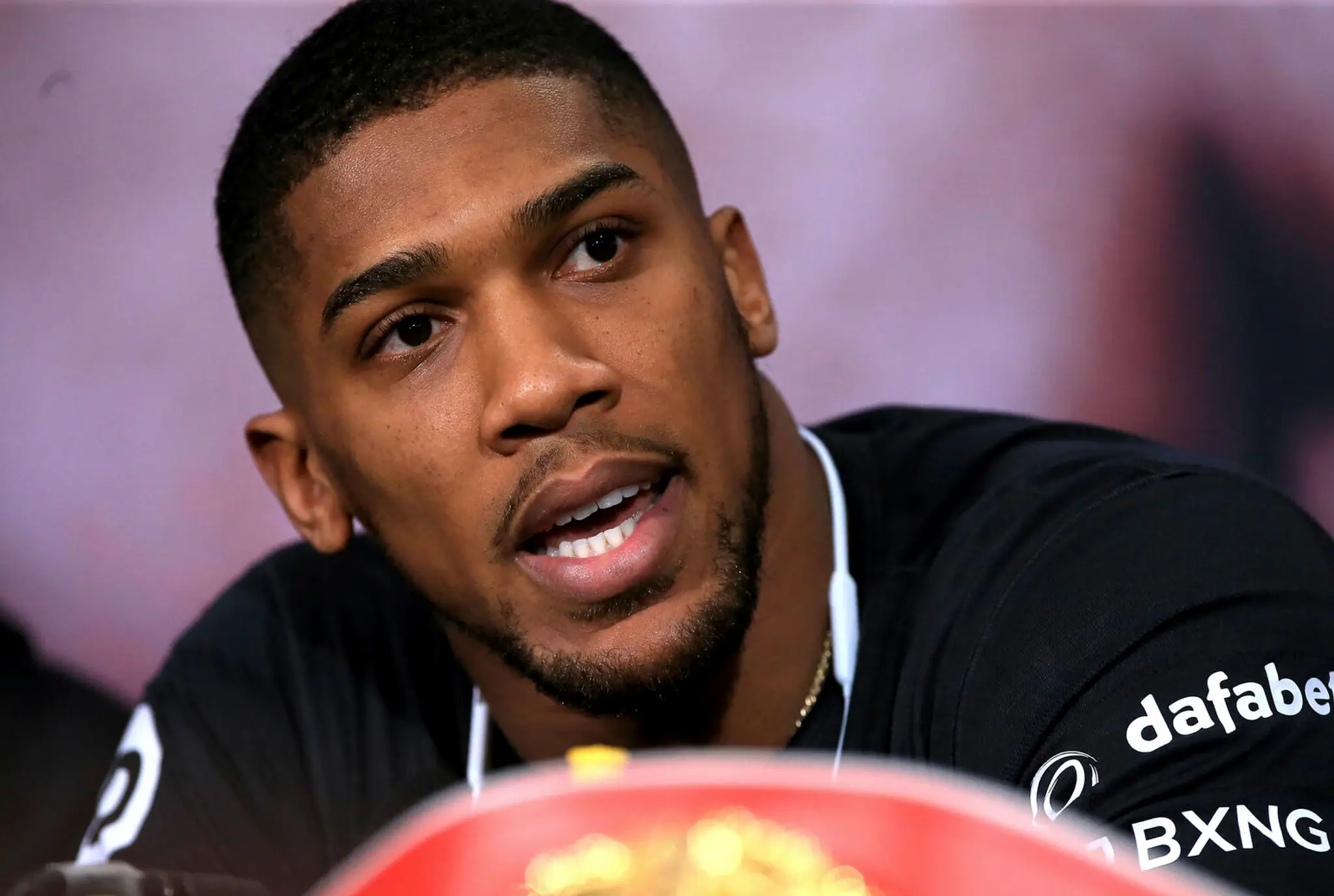 Anthony Joshua pred súbojom s Josephom Parkerom.