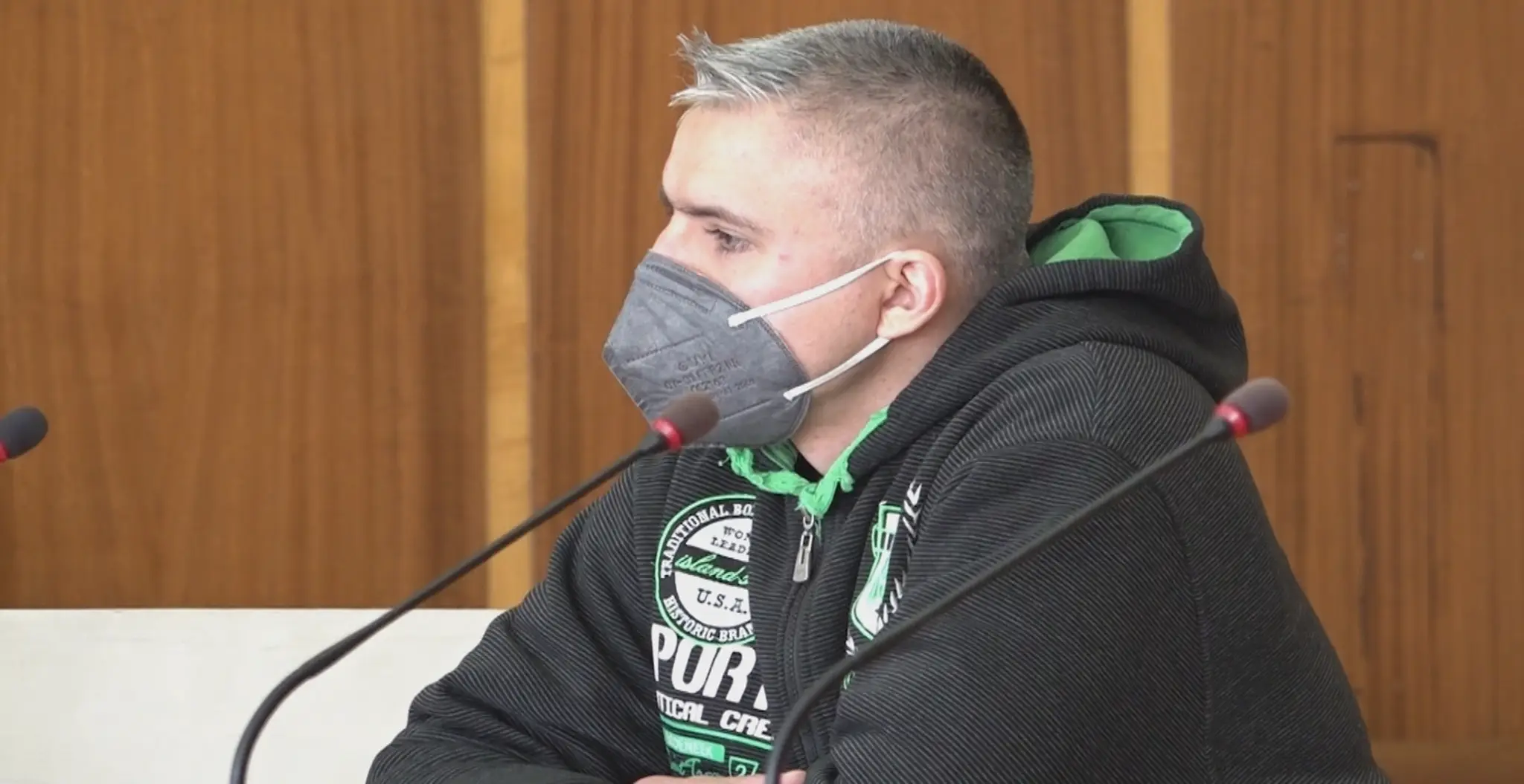 Peter, ktorého obvinili z vraždy susedy v Bojniciach.
