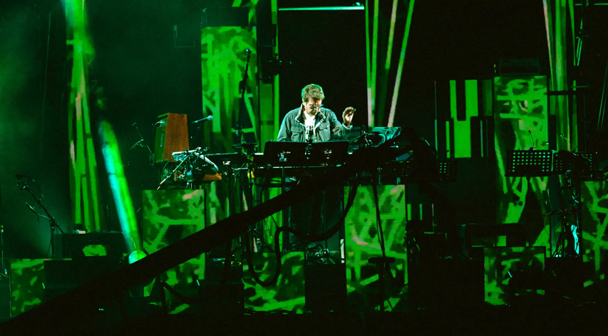 Francúzsky hudobník a skladateľ Jean Michel Jarré.