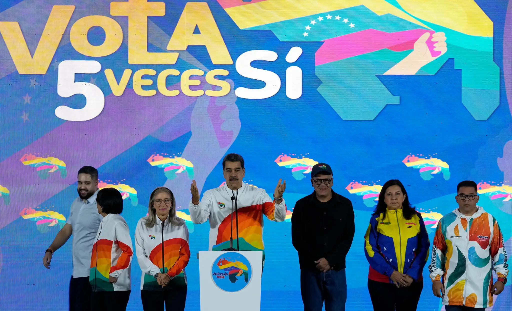 Za rečníckym pultom venezuelský prezident Nicolas Maduro.