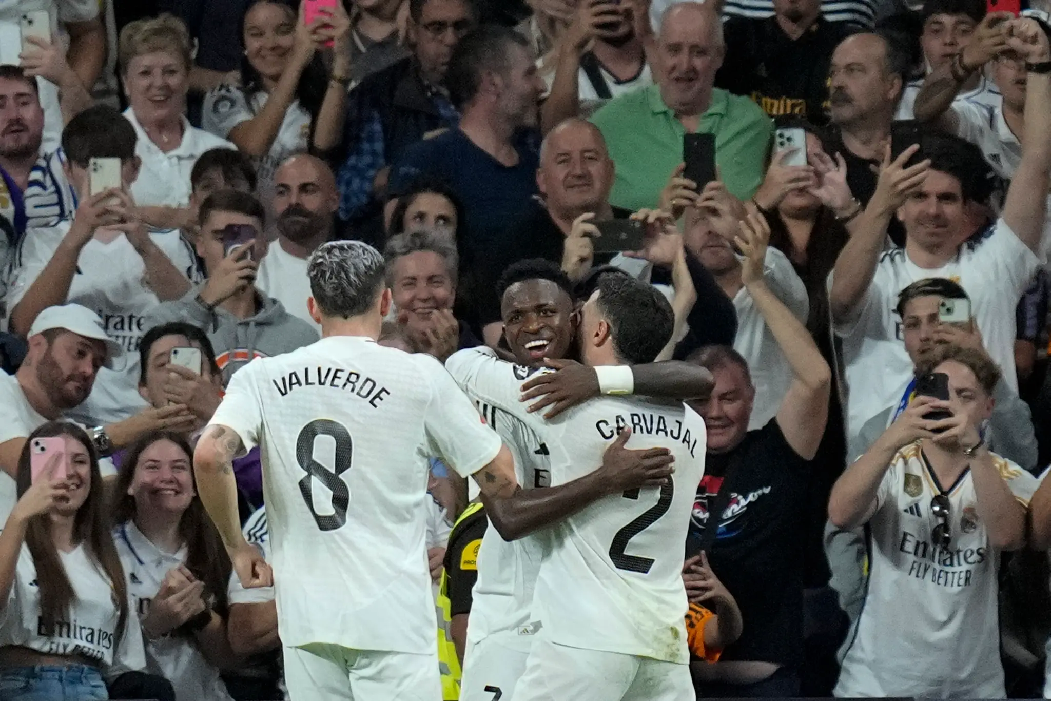 Real gólovo potiahli Vinícius a Valverde