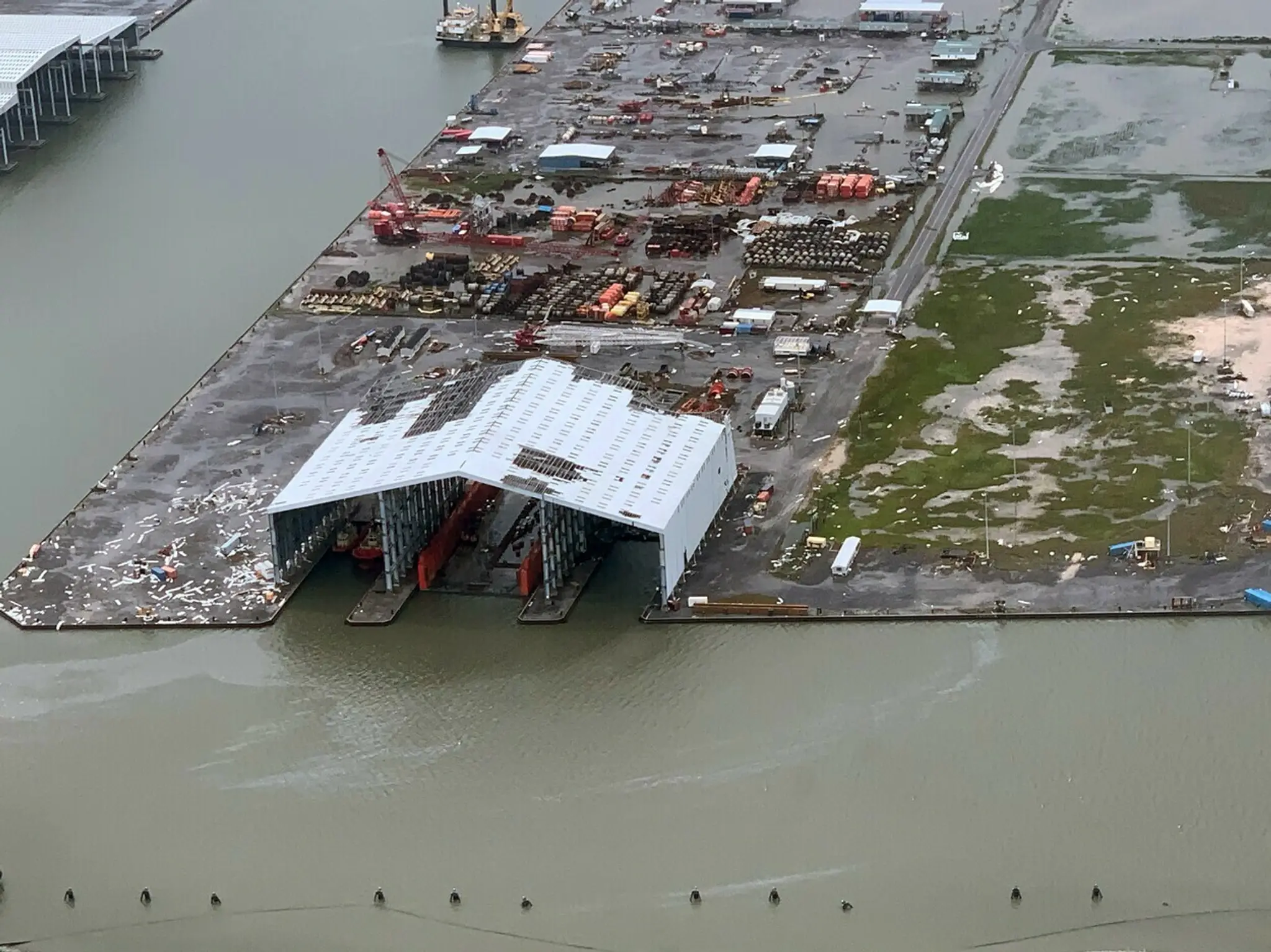 Hurikán Ida zasiahla prístav Port Fourchon