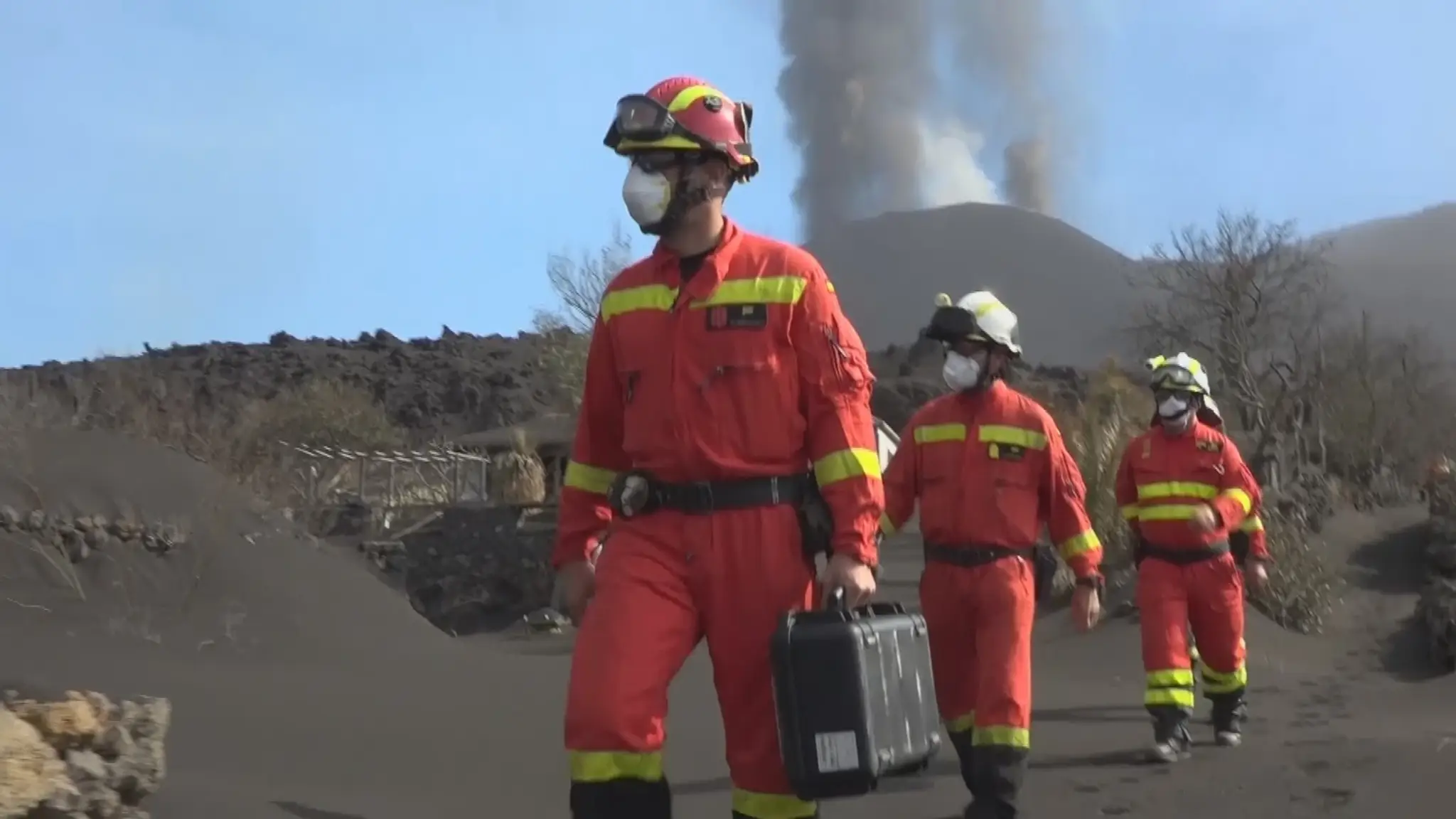 Vulkanológovia v epicentre katastrofy na ostrove La Palma.