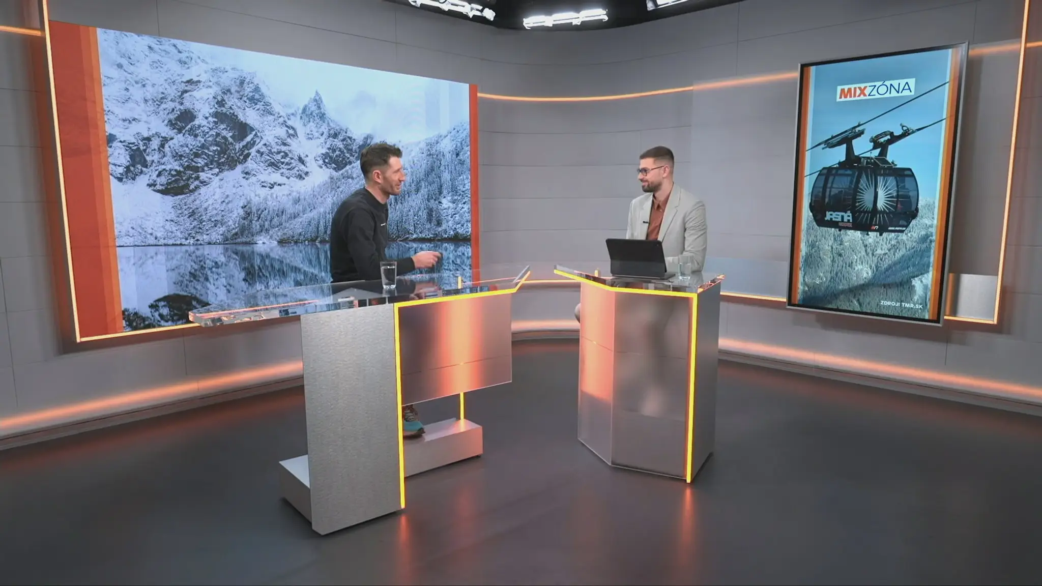 Jakub Šiarnik v štúdiu TN live.