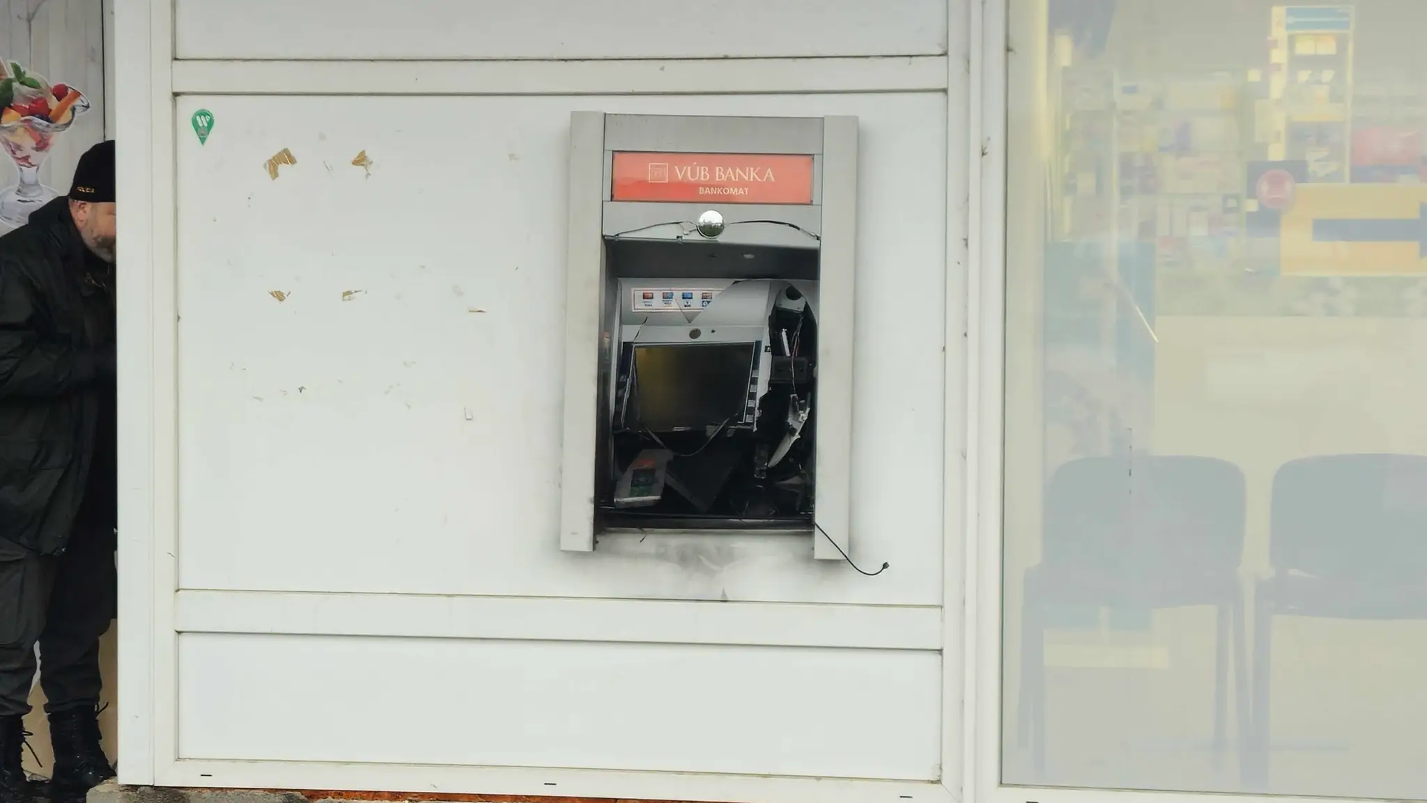 V Košiciach vybuchol bankomat.