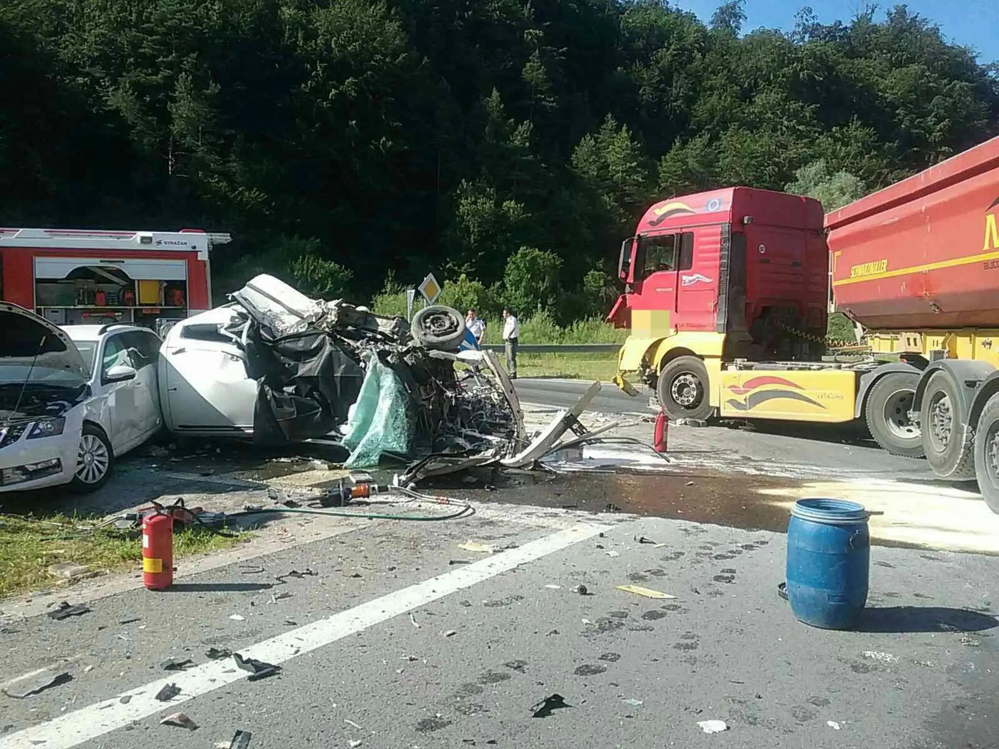 Nehoda pri výjazde na D1 pri Považskej Bystrici.