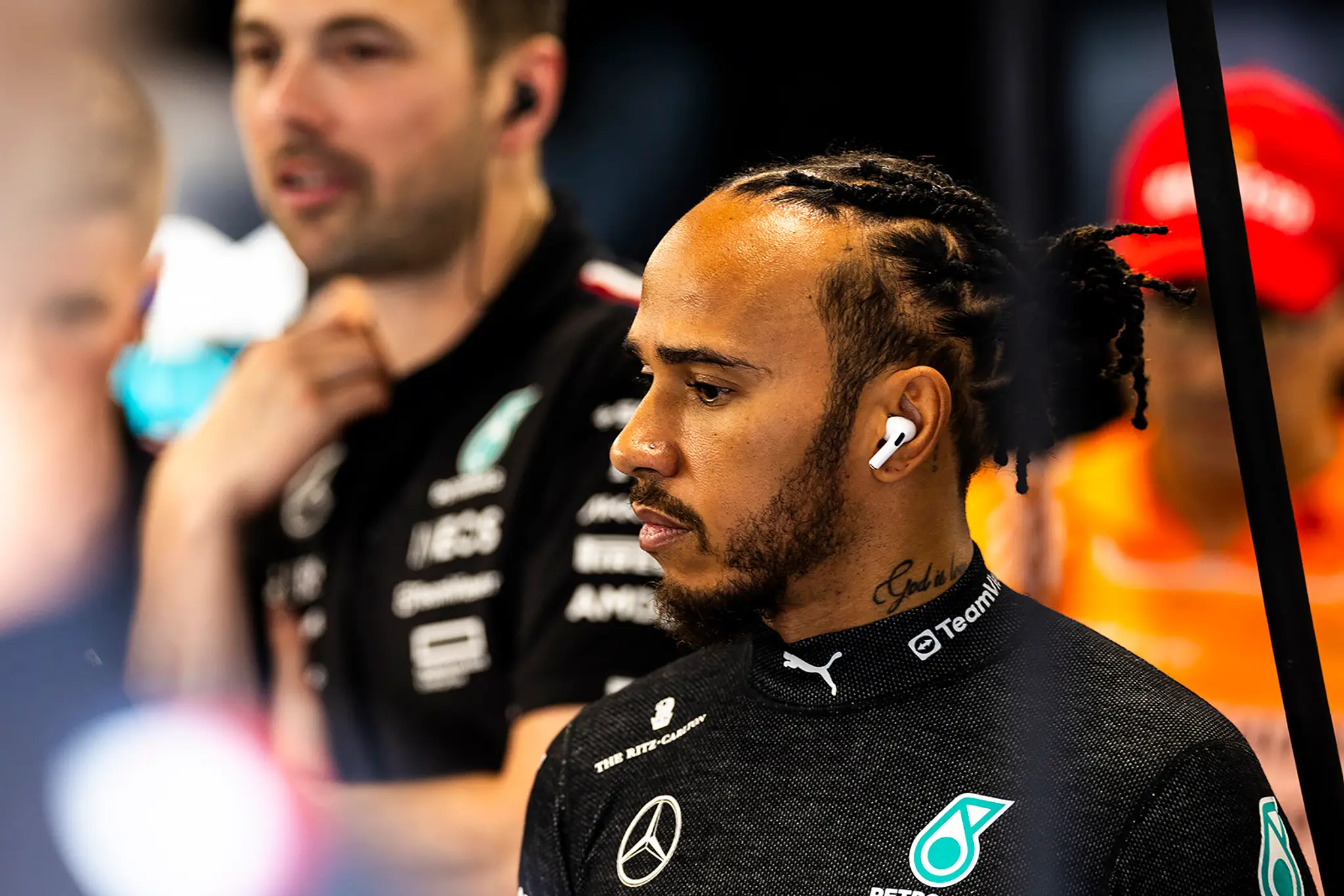 Britský pilot Mercedesu Lewis Hamilton.