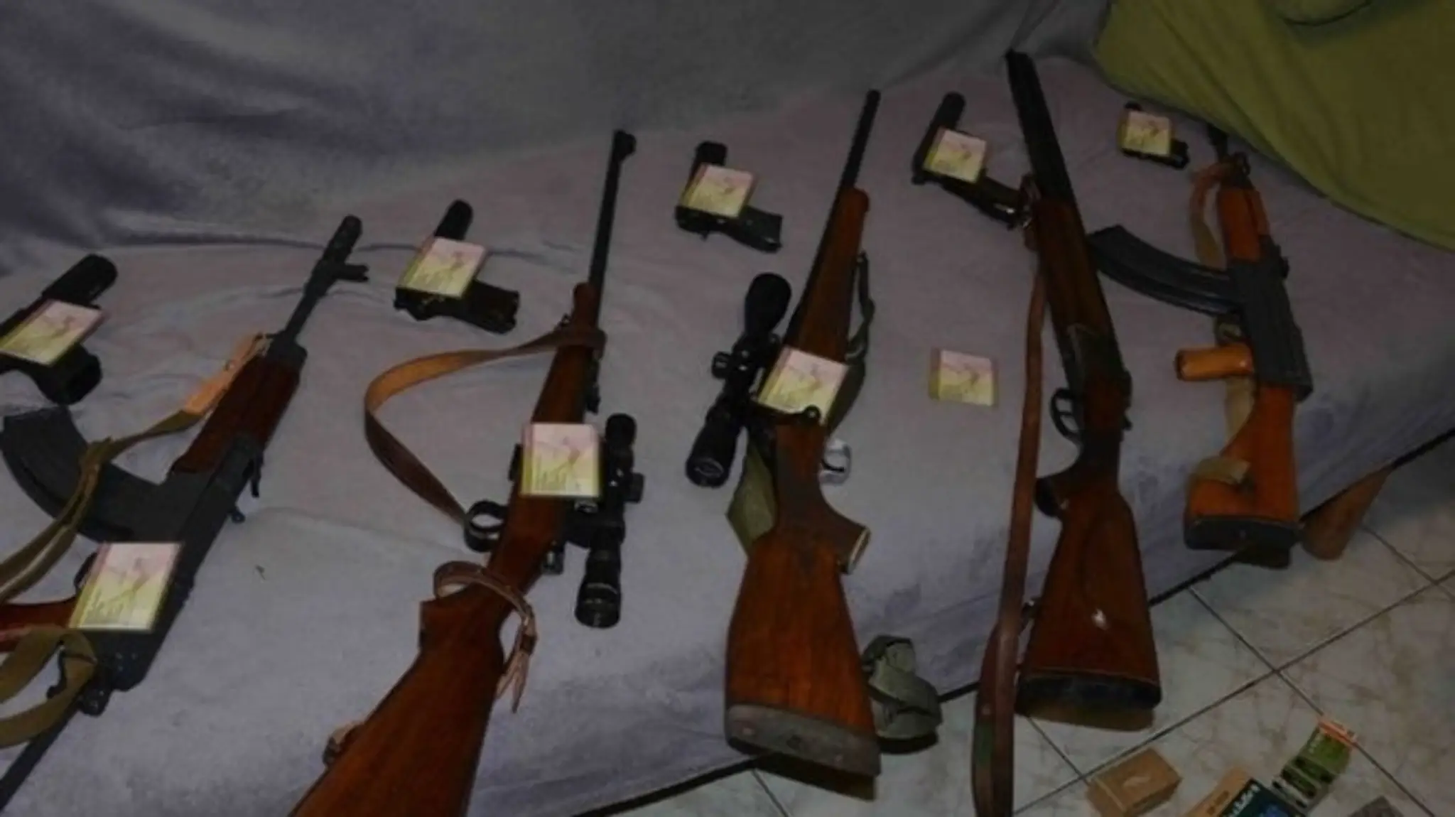 Zbrane, ktoré zaistili policajti.