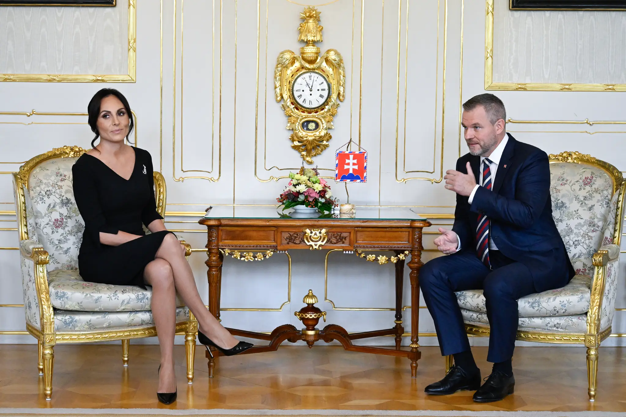 Na snímke prezident Peter Pellegrini a ministerka zdravotníctva Zuzana Dolinková (Hlas-SD) počas prijatia v Prezidentskom paláci.