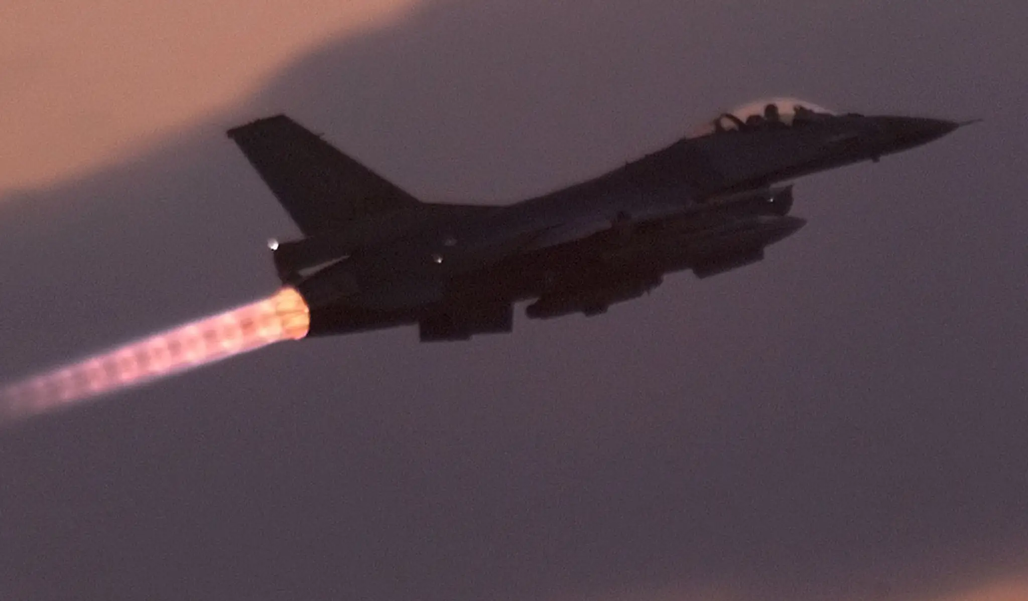 Stihacka F16.