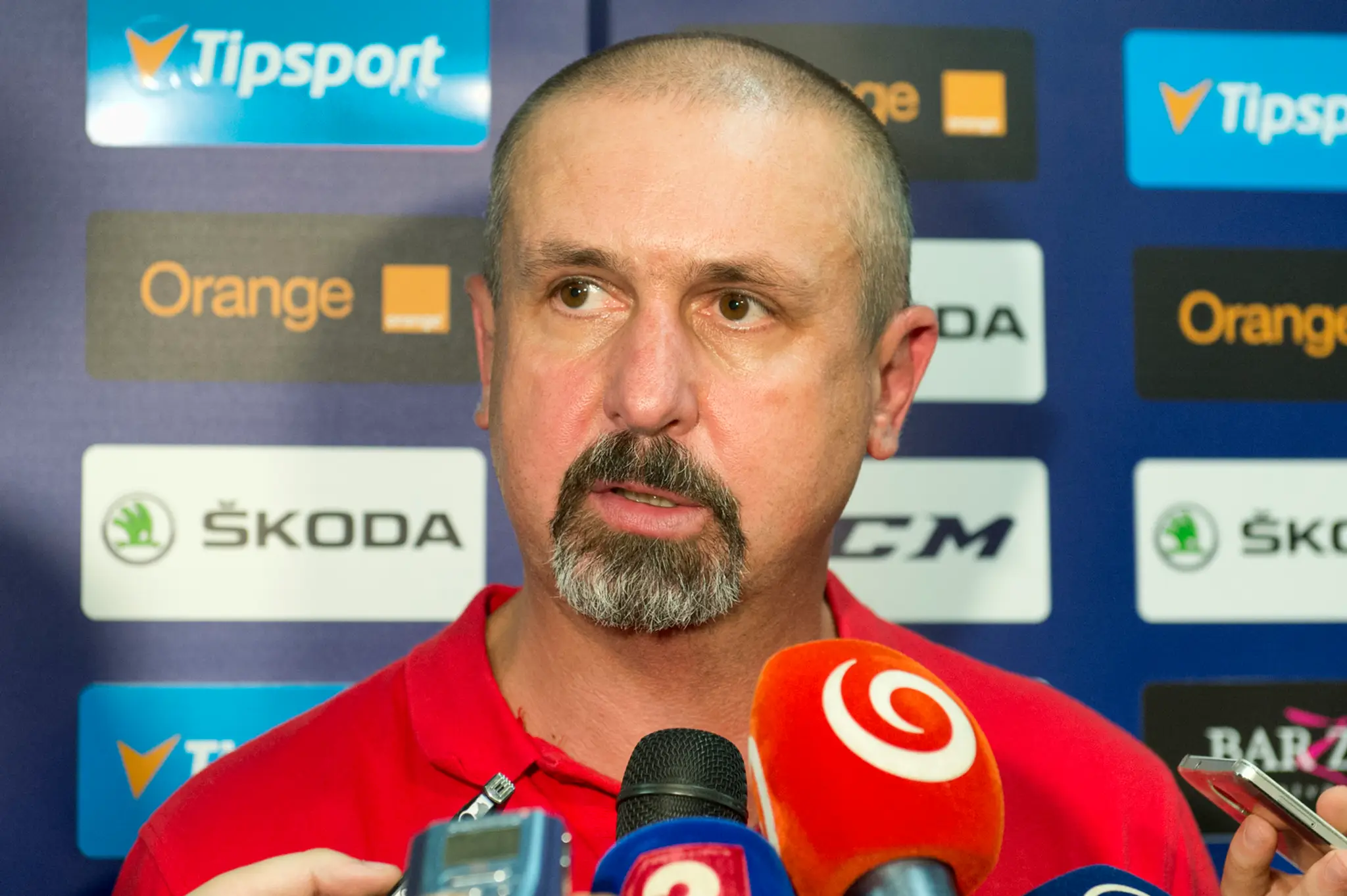 Tréner slovenskej hokejovej reprezentácie Zdeno Cíger počas zrazu pred medzinárodným hokejovým turnajom o Nemecký pohár.