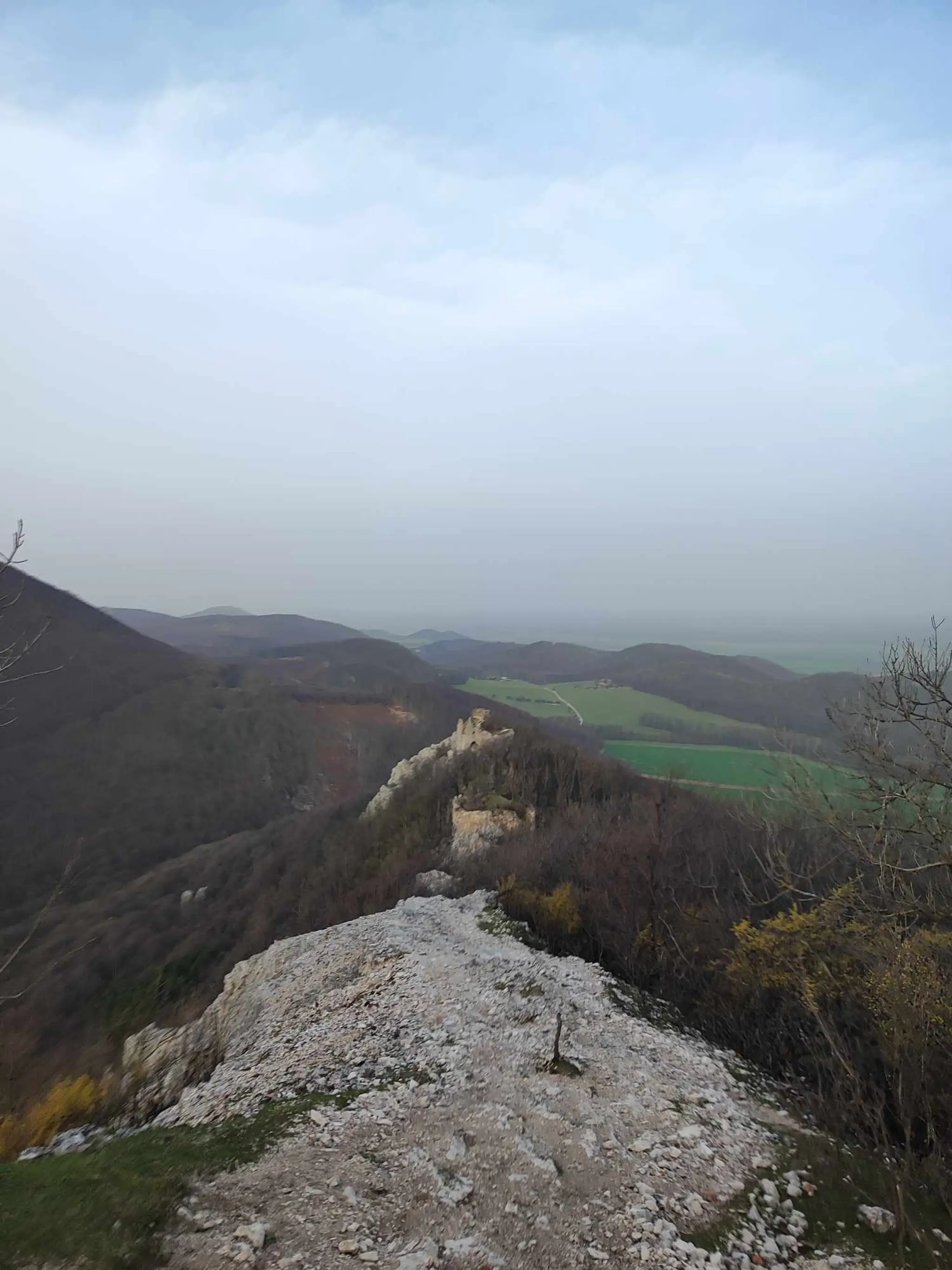 Saharský prach v lokalite Záruby a Ostrý kameň. 