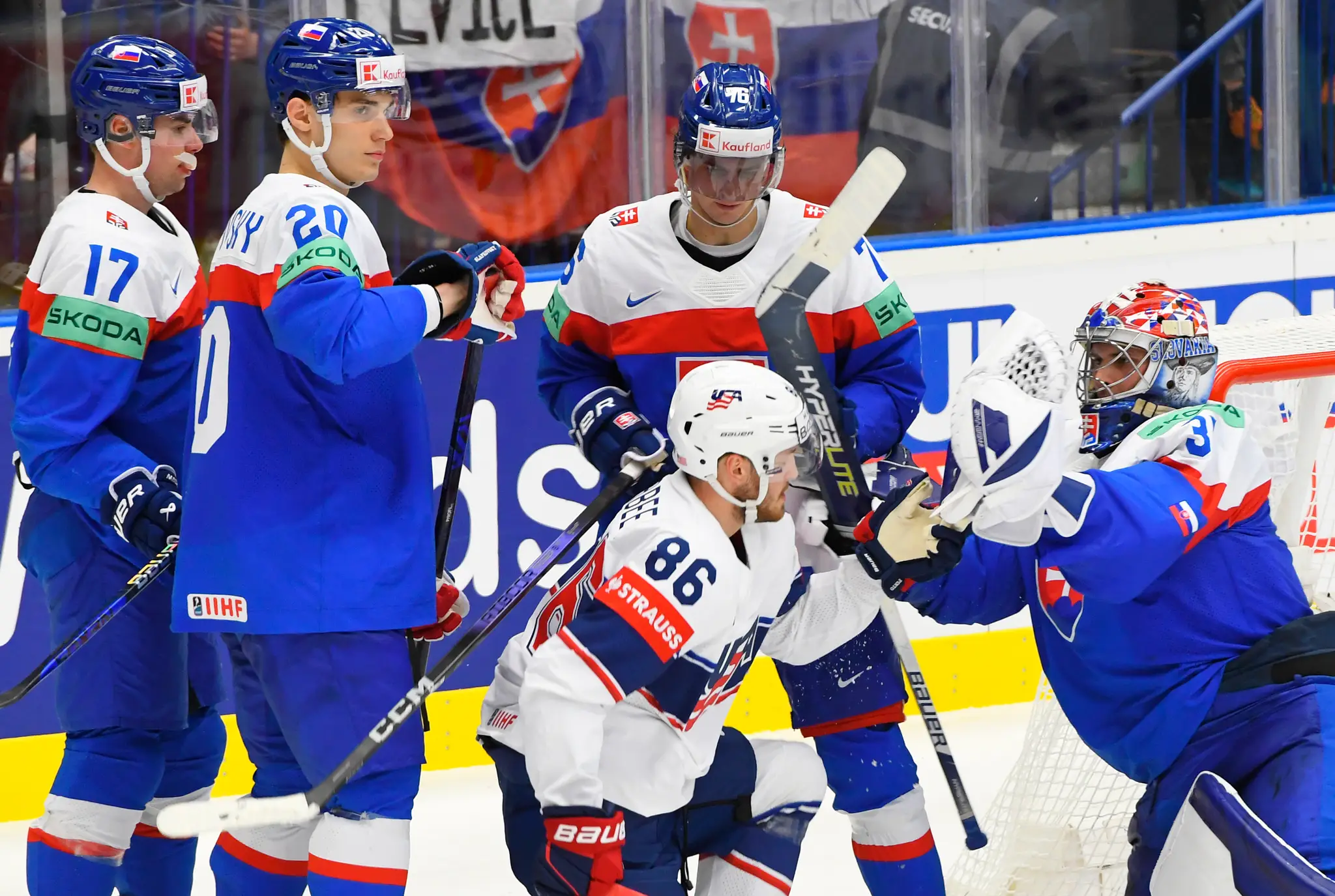 USA - Slovensko.