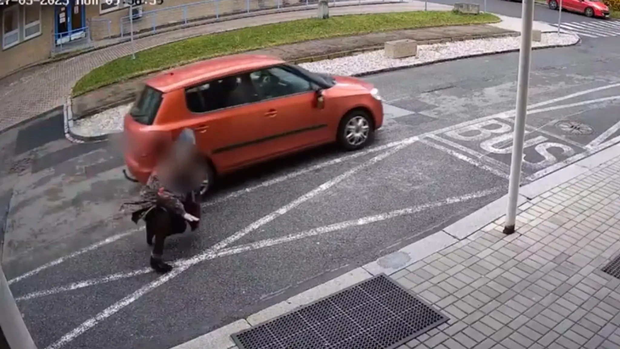 Auto zrazilo seniorku.