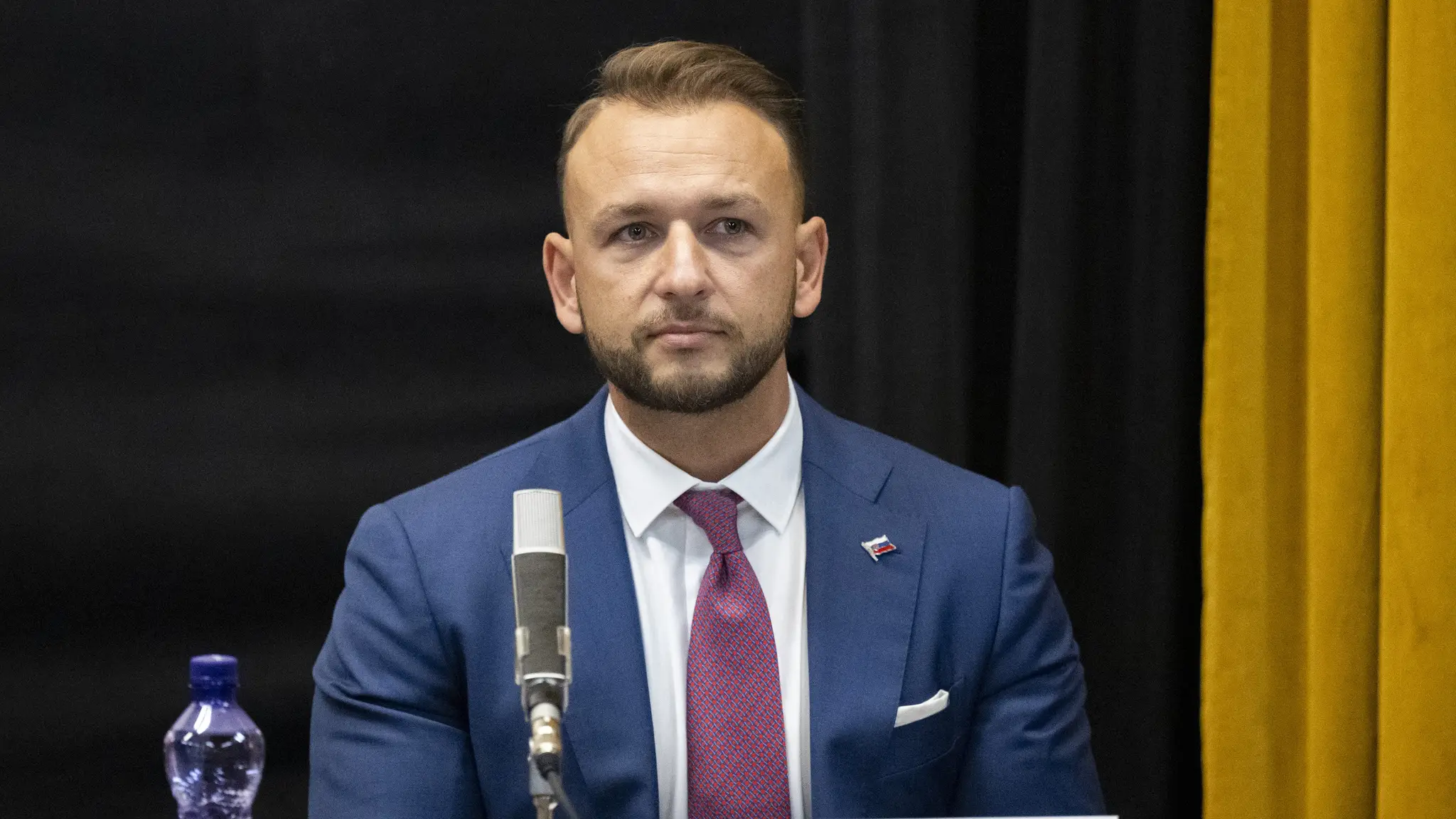 Matúš Šutaj Eštok.