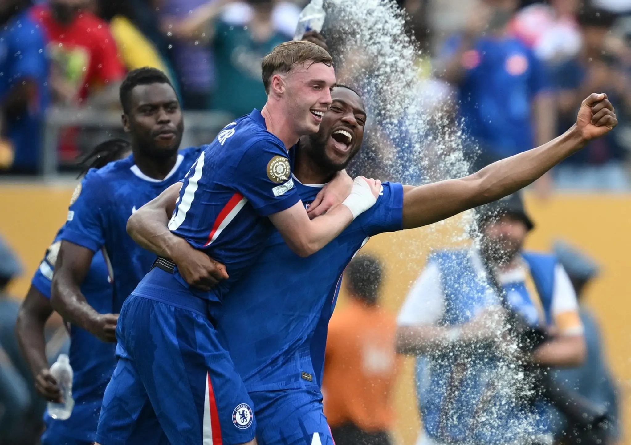 Hráči Chelsea oslavujú titul na MS klubov