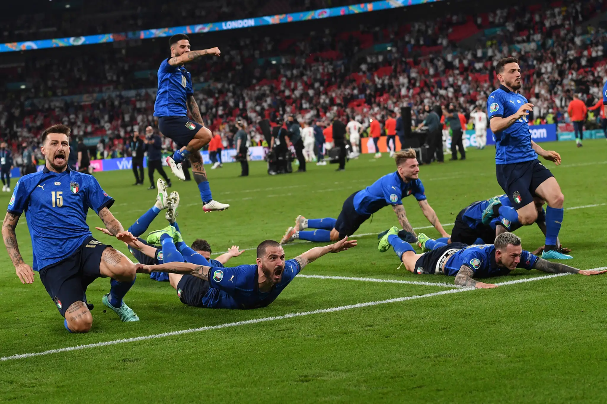 Talianski futbalisti sa tešia z výhry vo finále ME 2020 proti Anglicku.