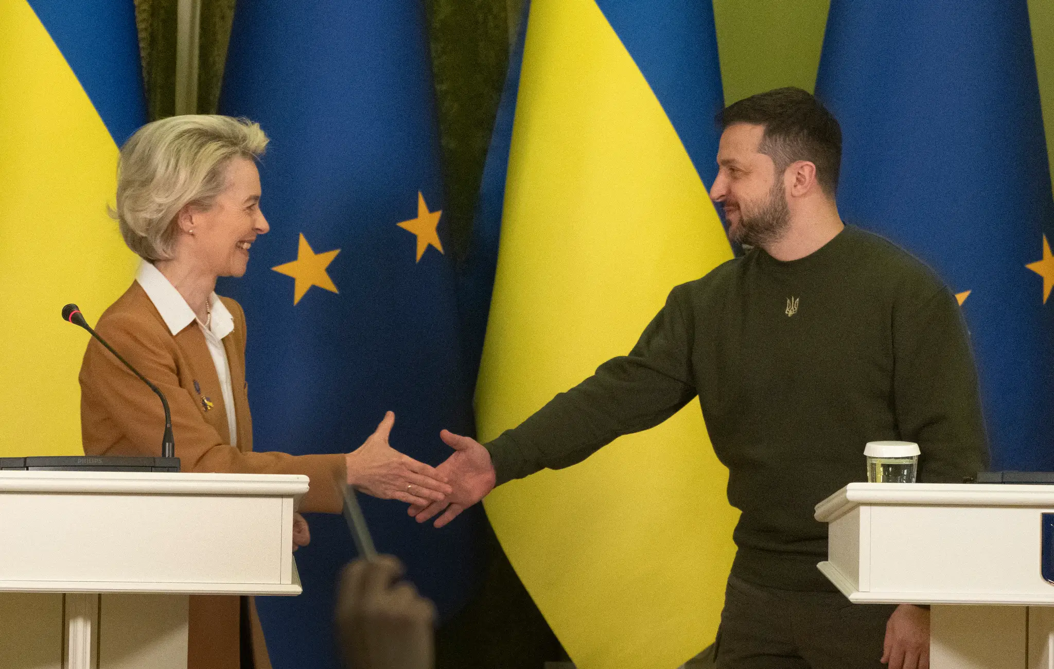 Volodymyr Zelenskyj a Ursula von der Leyenová