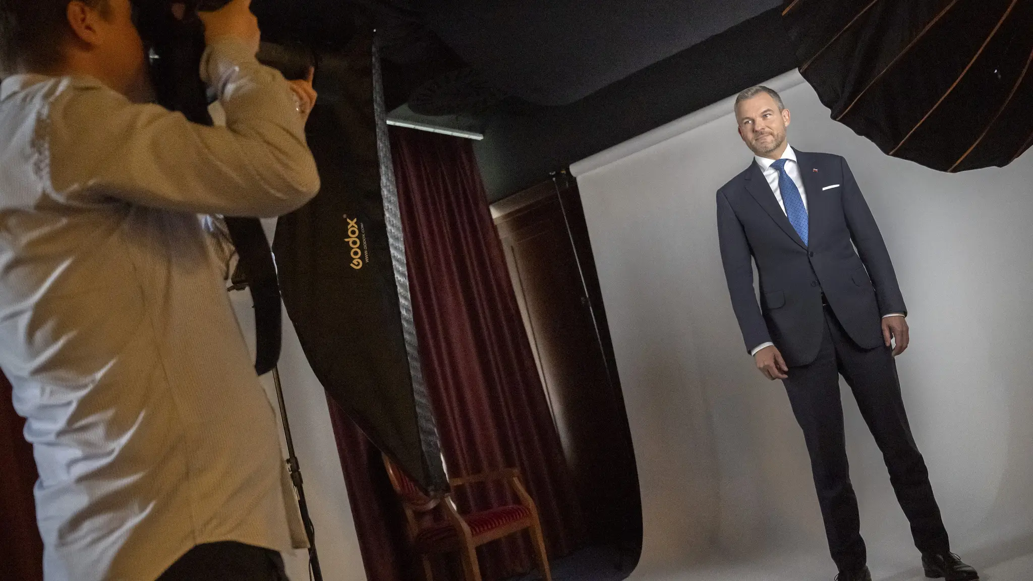 Peter Pellegrini má za sebou fotenie prezidentského portrétu. 