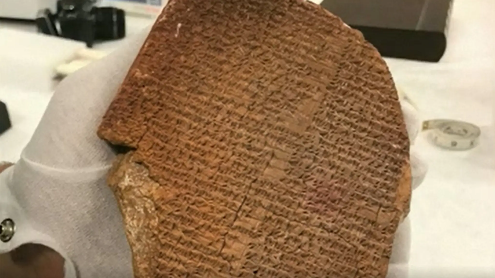 Tabuľka s Eposom o Gilgamešovi.
