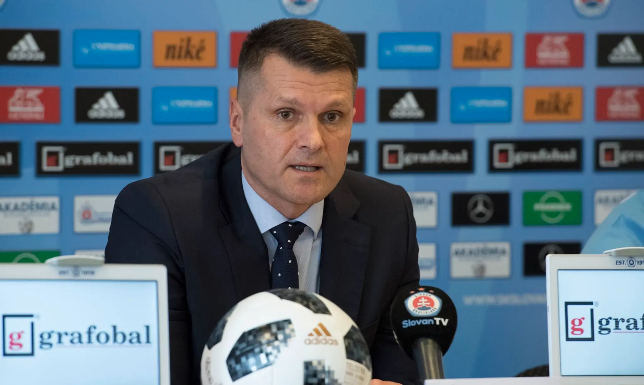 Na snímke športový riaditeľ Richard Trutz počas tlačovej konferencie ŠK Slovan Bratislava.