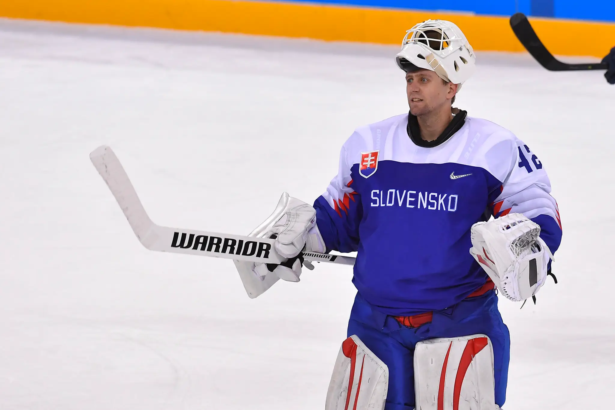 Sklamaný bek ruského olympijského tímu Viačeslav Vojnov po prehre so Slovenskom na ZOH 2018.