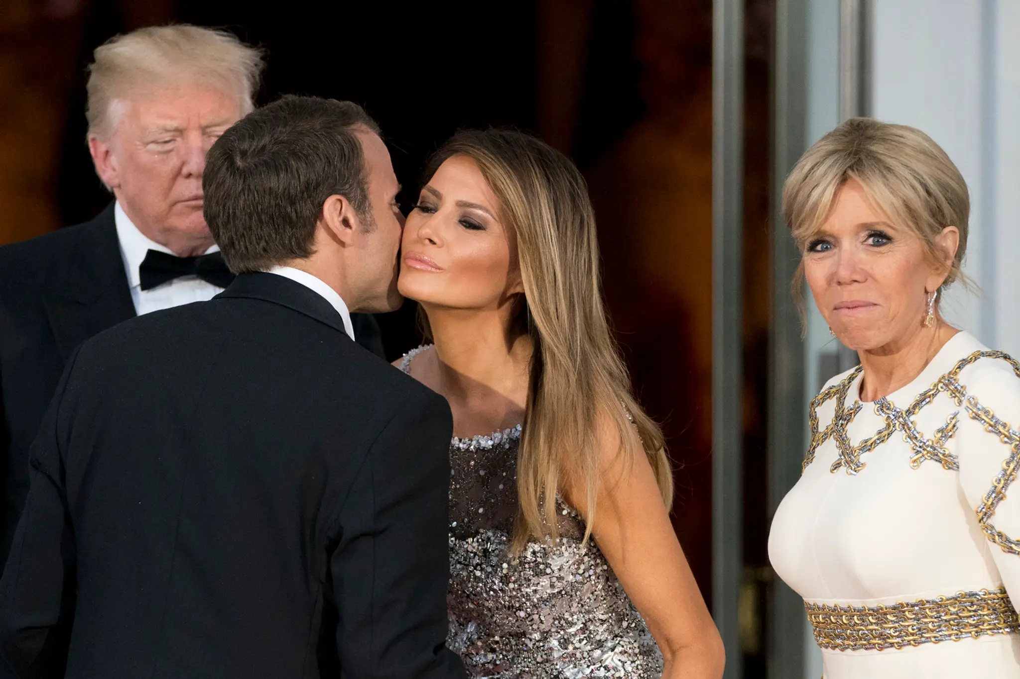 Melania Trumpová víta francúzskeho prezidenta Emmanuela Macrona.