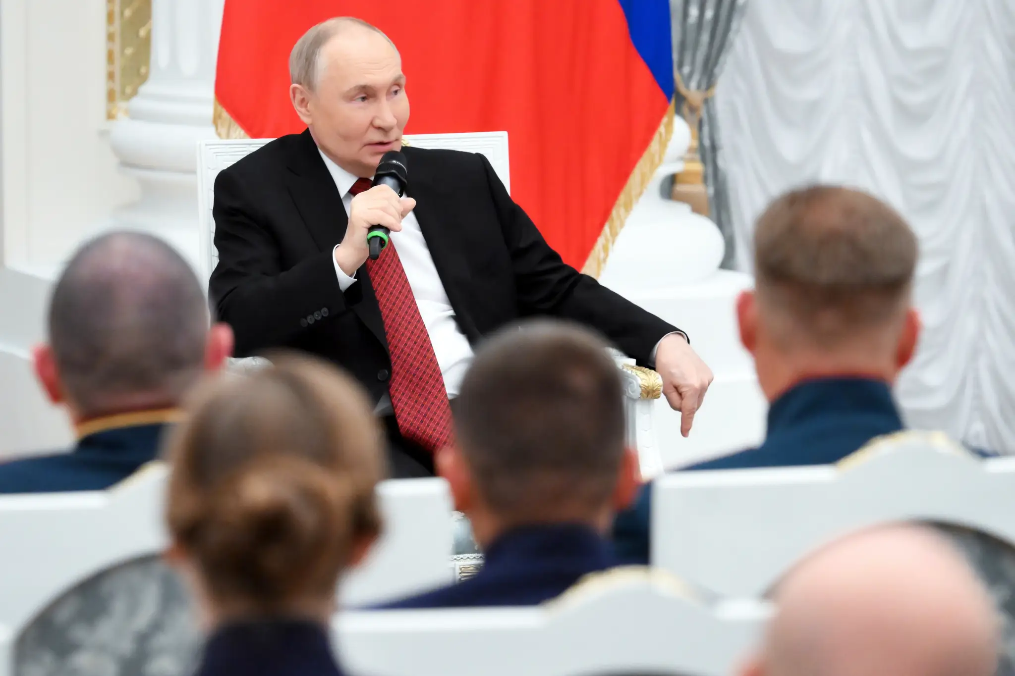 Vladimir Putin sa stretol v Kremli s účastníkmi podujatia Čas hrdinov.