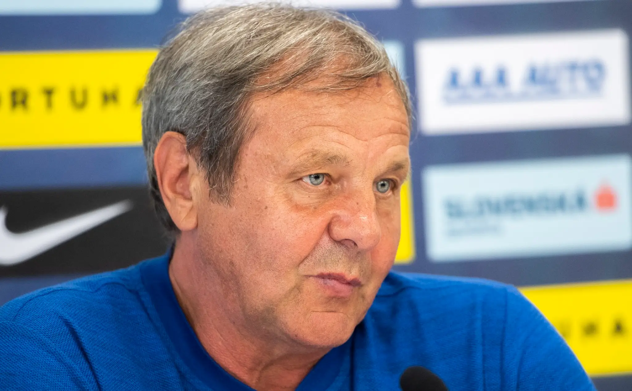 Ján Kozák na tlačovej besede pred prípravným zápasom proti Holandsku.