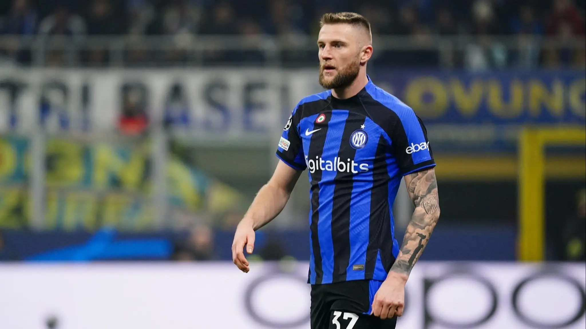 Milan Škriniar v drese Interu Miláno. (cropped)