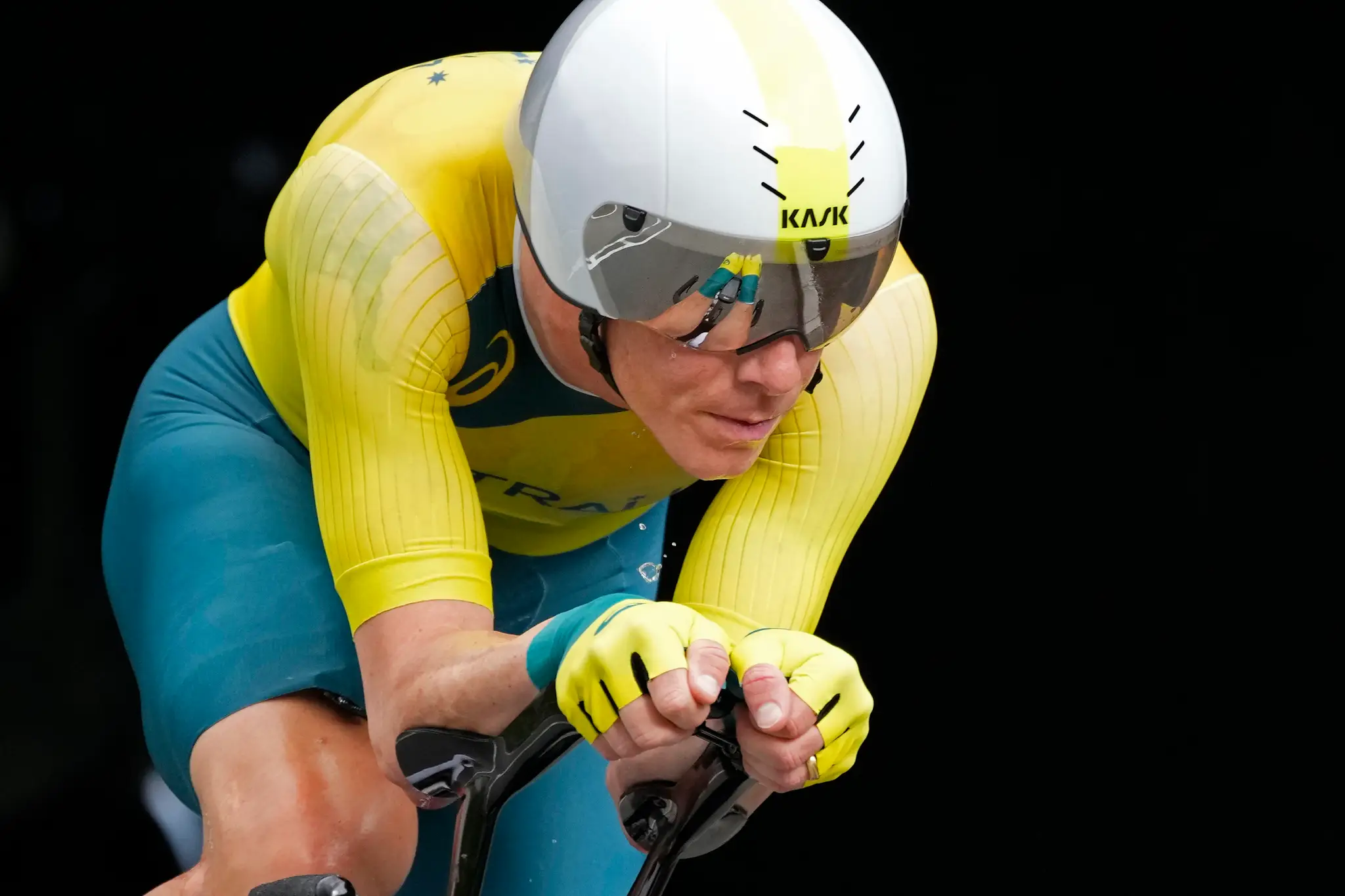 Na archívnej snímke z 28. júla 2021 austrálsky cyklista Rohan Dennis