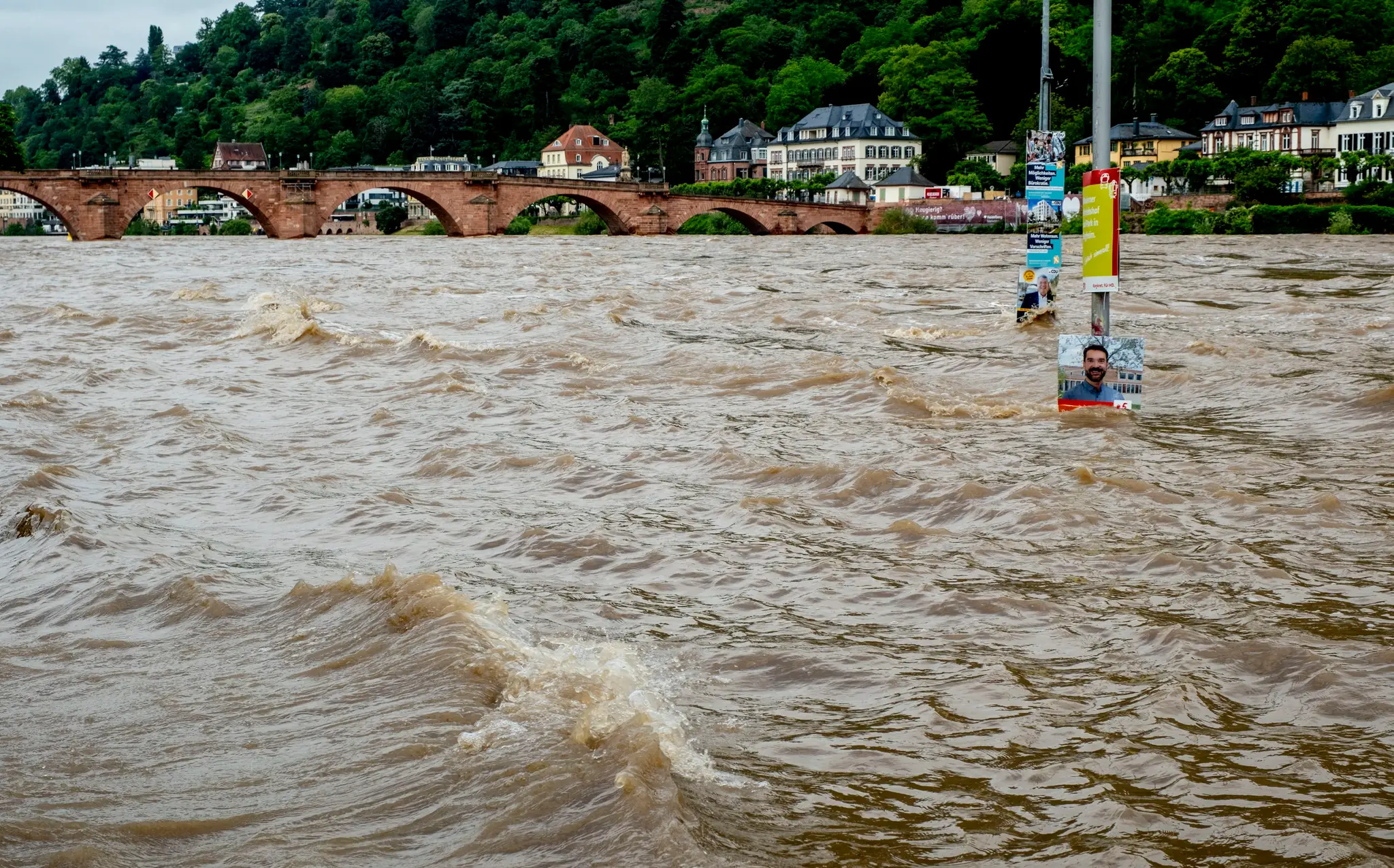 Veľké časti južného Nemecka boli zaplavené po silných dažďoch počas posledných dní.