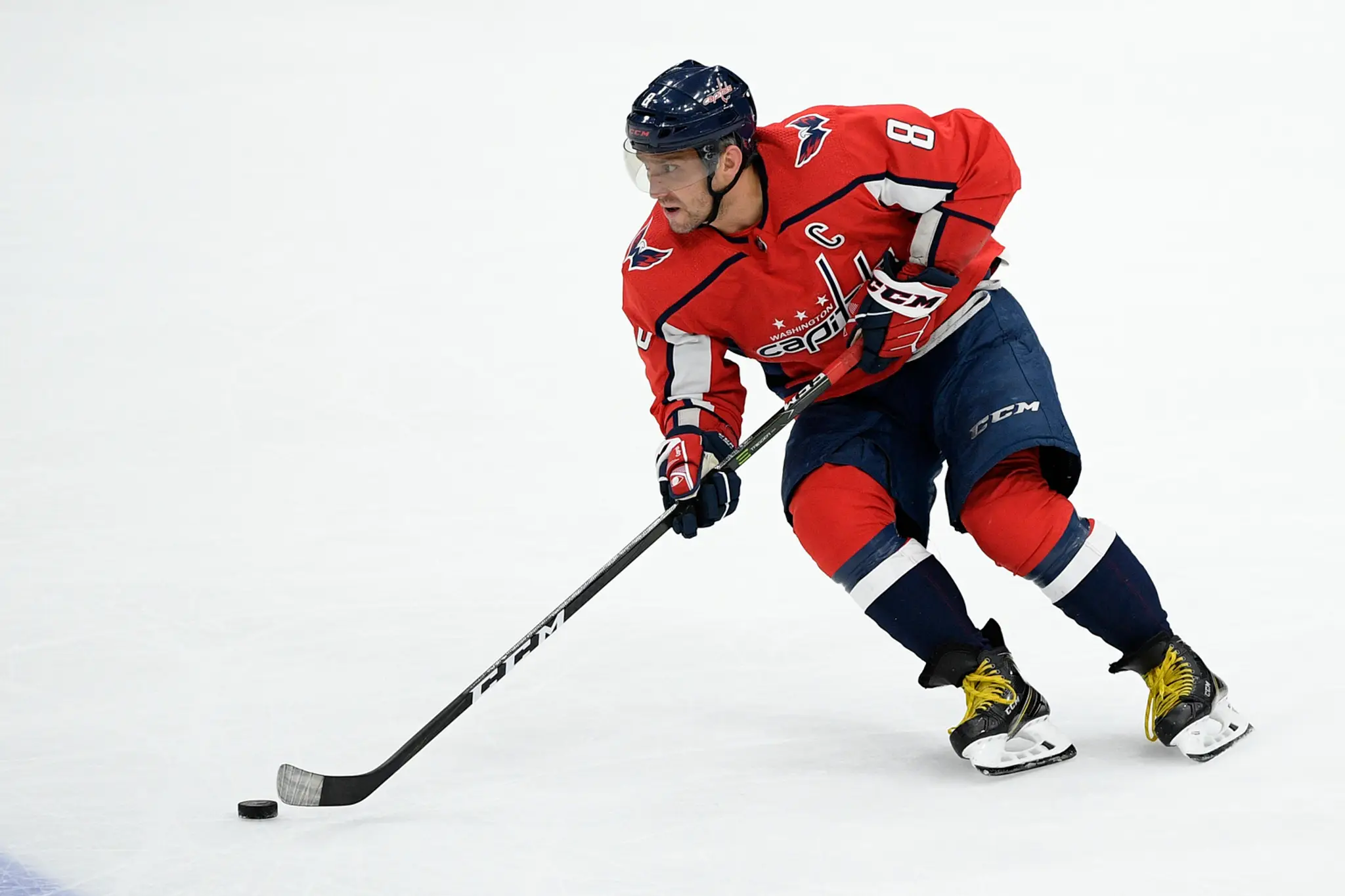 Zľava Mackenzie Blackwood a Travis Zajac z New Jersey oslavujú triumf proti San Jose.