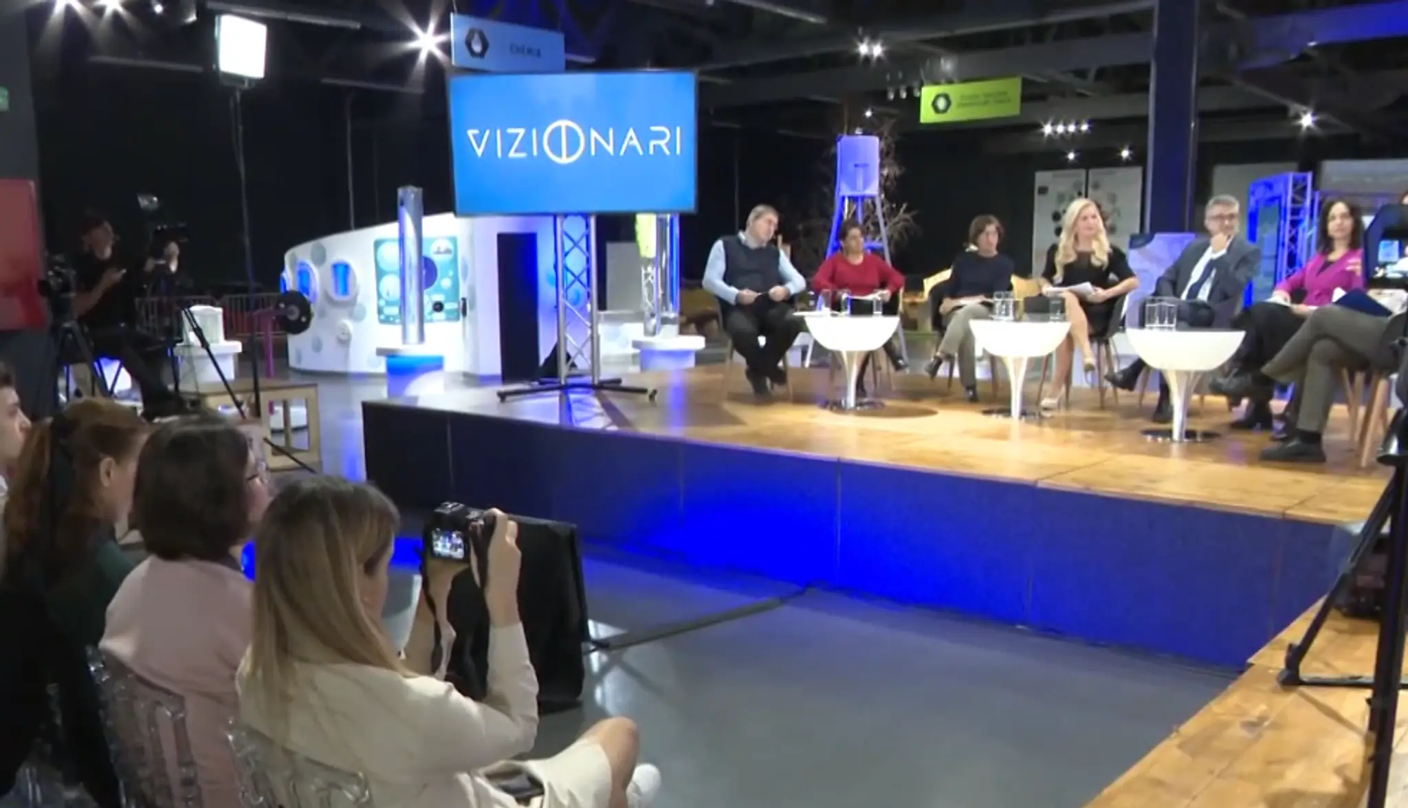 Vizionári: Prežijú mladí ľudia v 21. storočí?