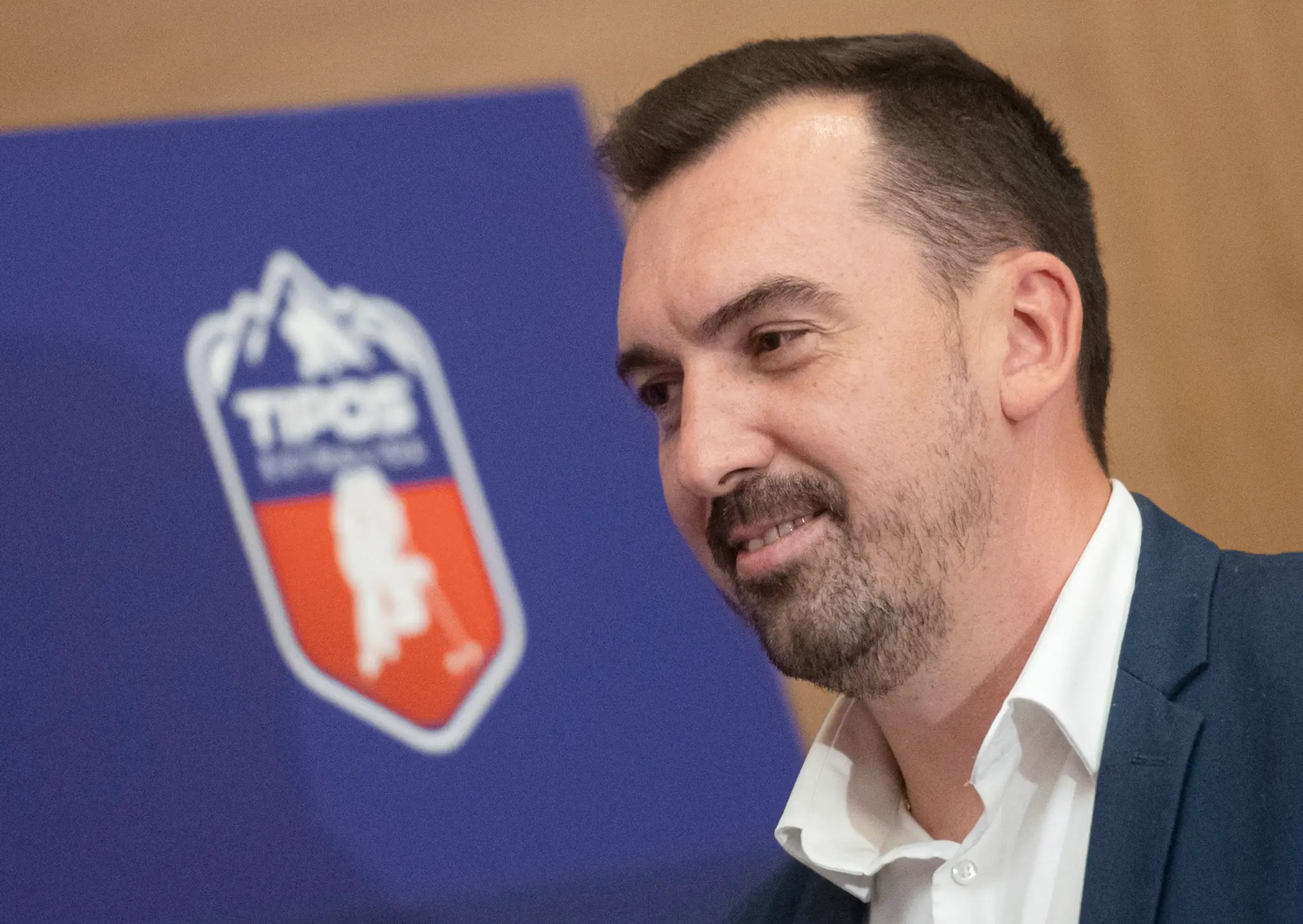 Riaditeľ HK Poprad Miroslav Jurínyi na žrebe 1. kola jubilejného 30. ročníka slovenskej najvyššej hokejovej súťaže.