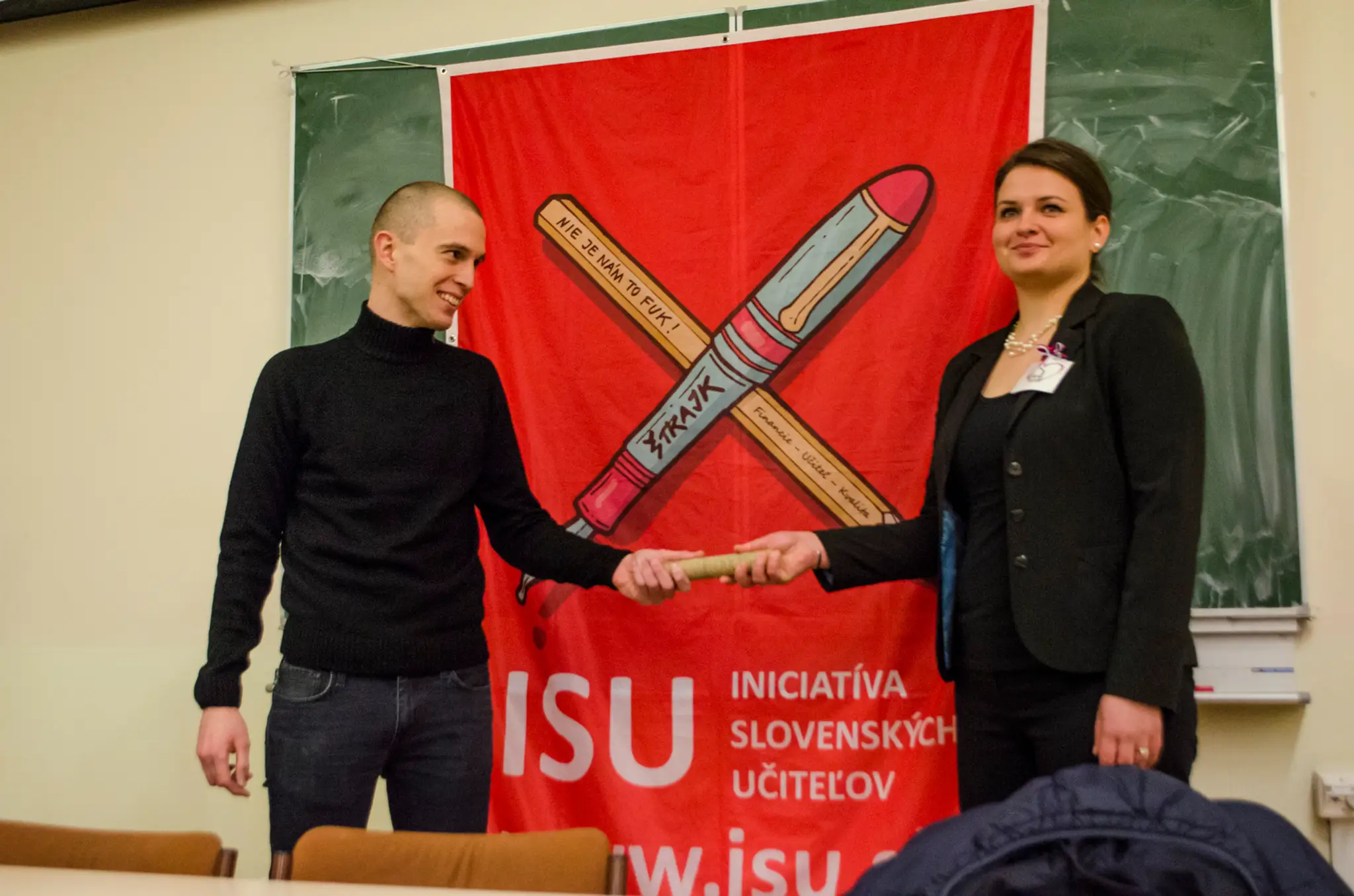 Časť vysokoškolských učiteľov 15. februára 2016 prerušila prácu a vstúpila do ostrého štrajku.