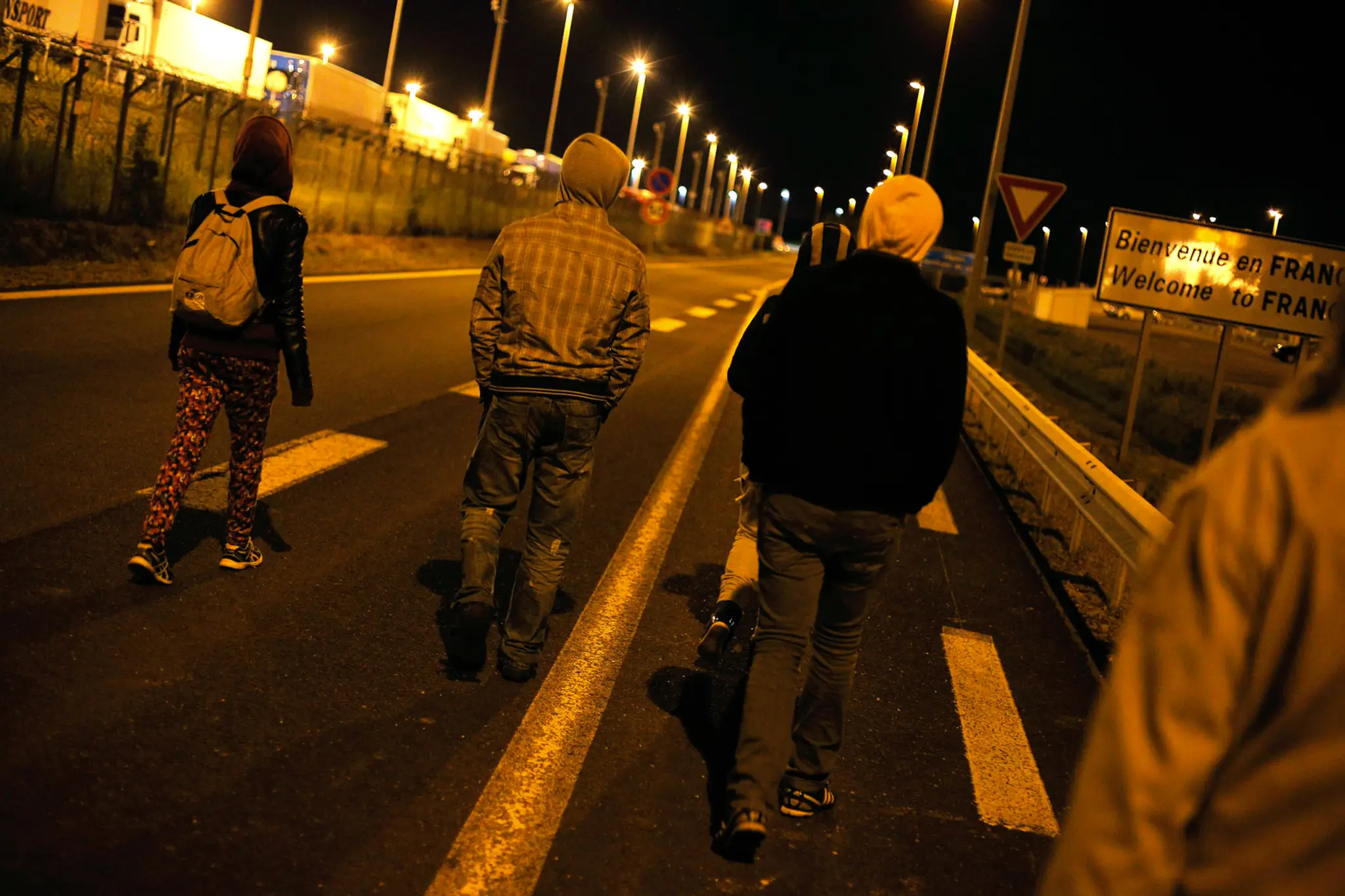 Cez eurotunel sa migranti pokúšajú dostať do Británie