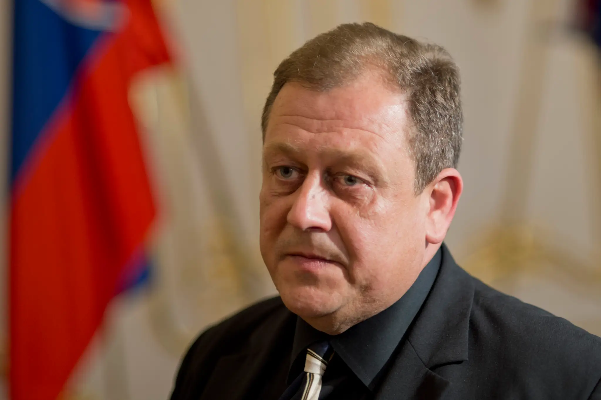 Oskar Fegyveres.