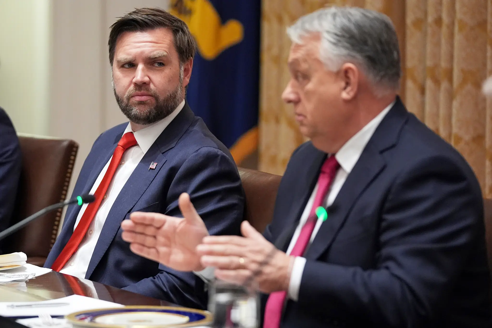 Sprava Viktor Orbán a J. D. Vance.