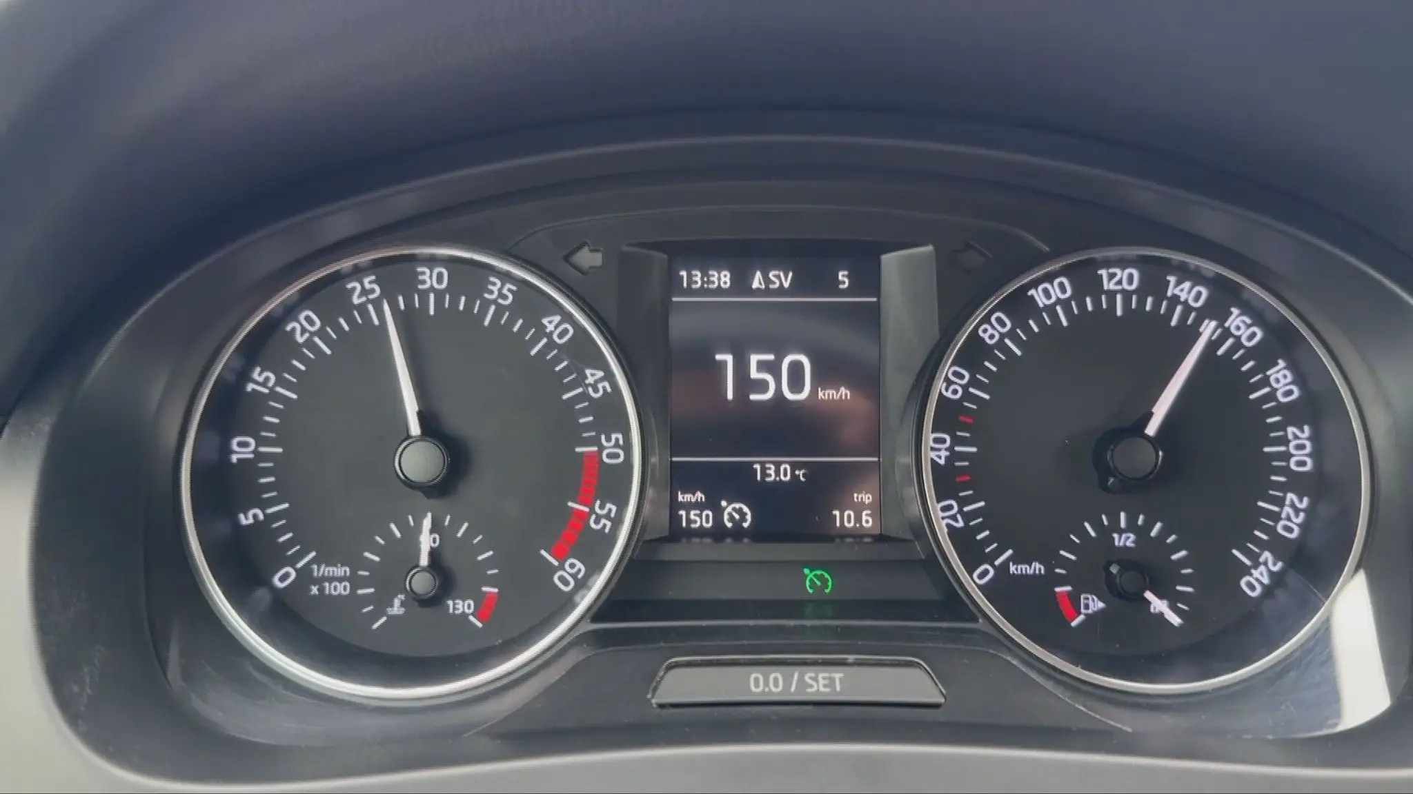 Vodiči v Česku už môžu jazdiť na diaľnici rýchlosťou 150 km/h