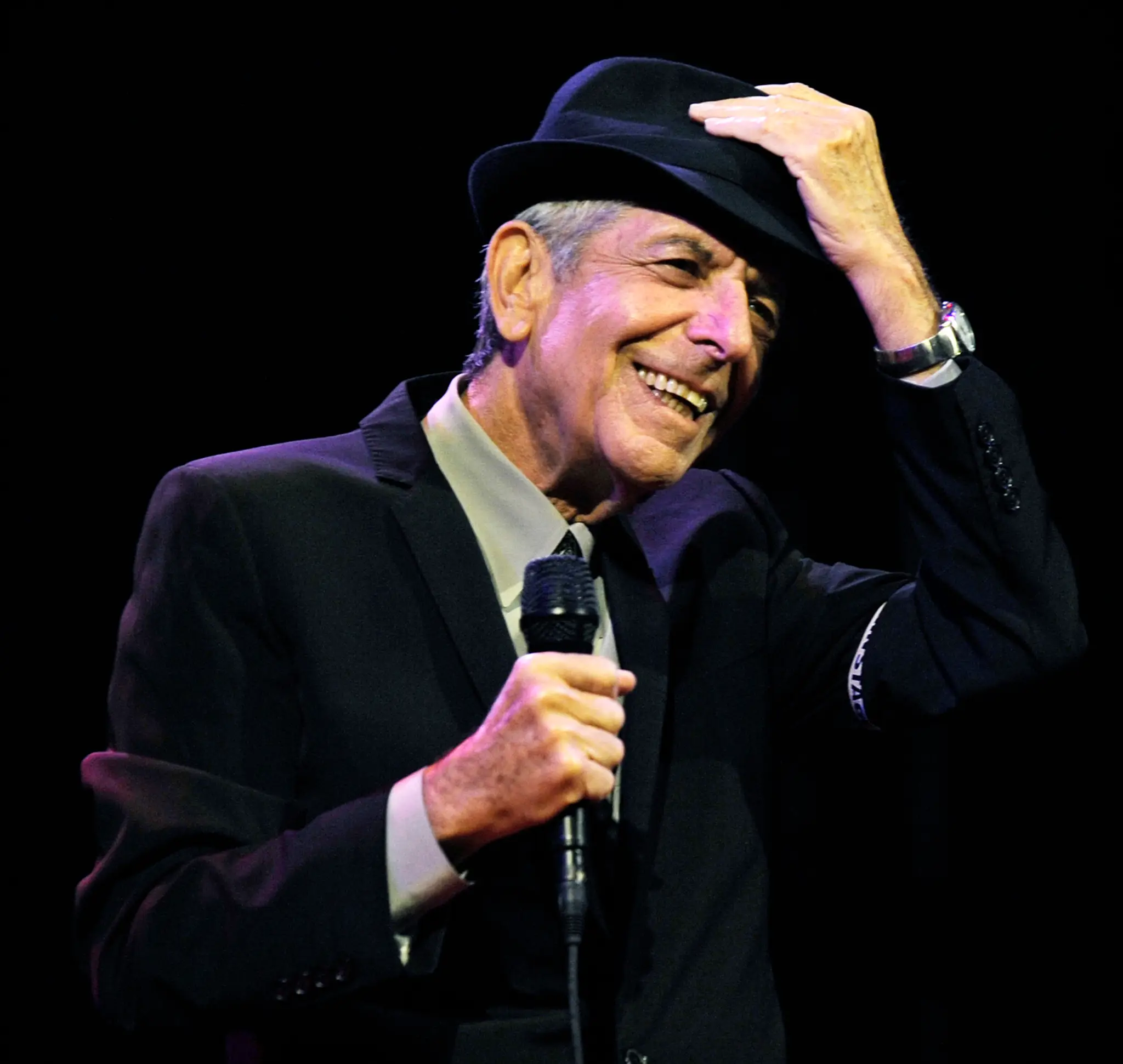 Legendárny kanadský básnik, spevák a skladateľ Leonard Cohen.
