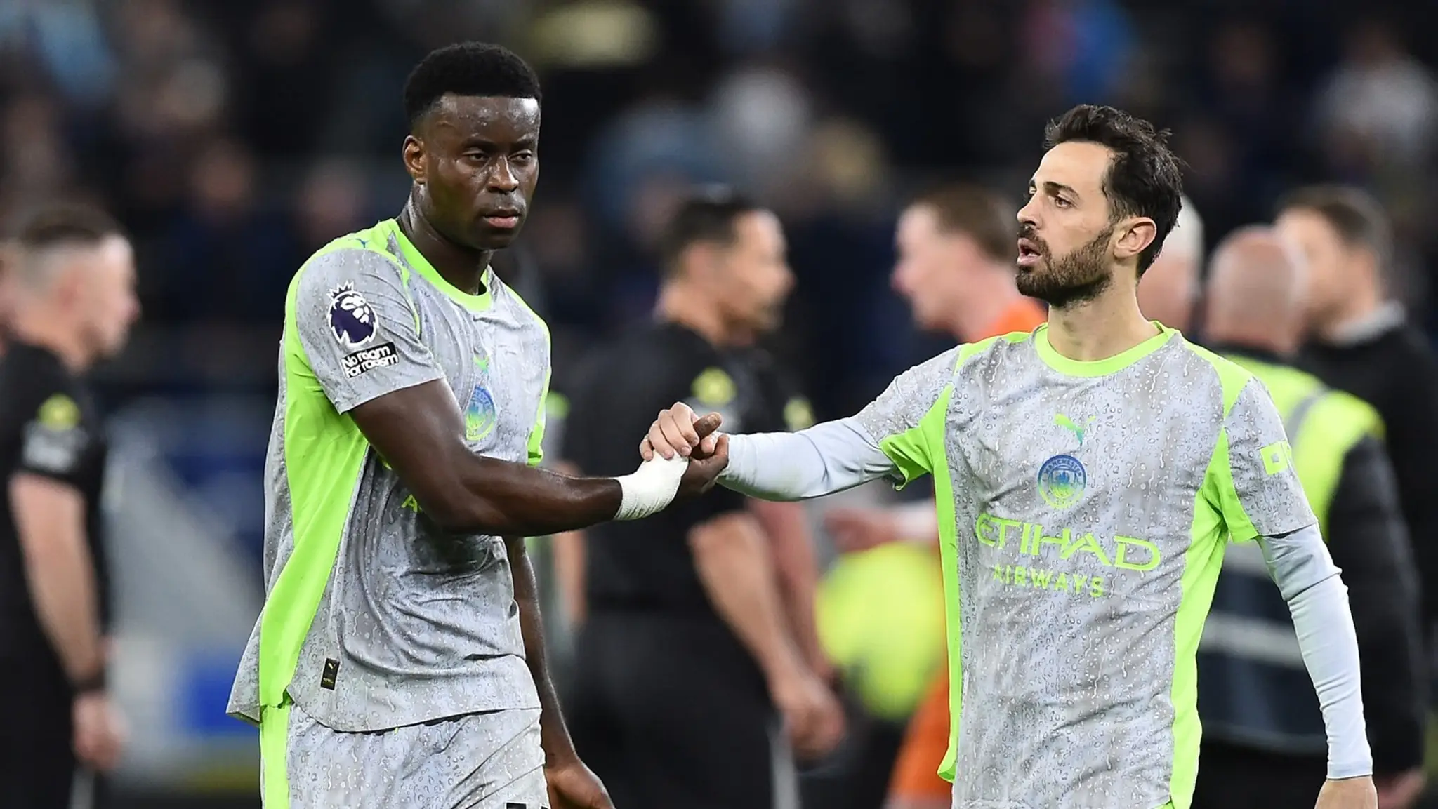 Marc Guehi (vľavo) a Bernardo Silva