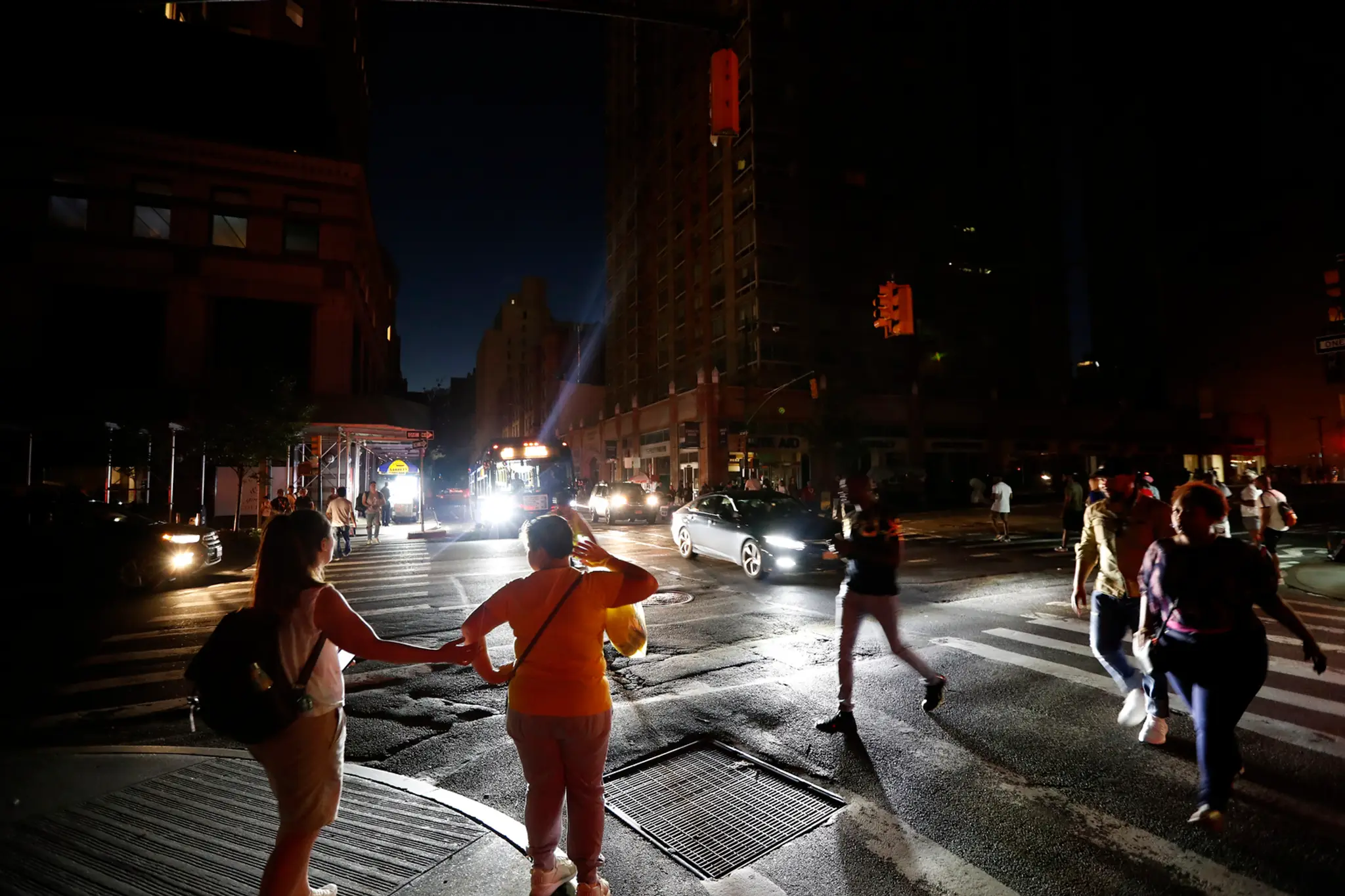 Tma úplne pohltila slávny Times Square.