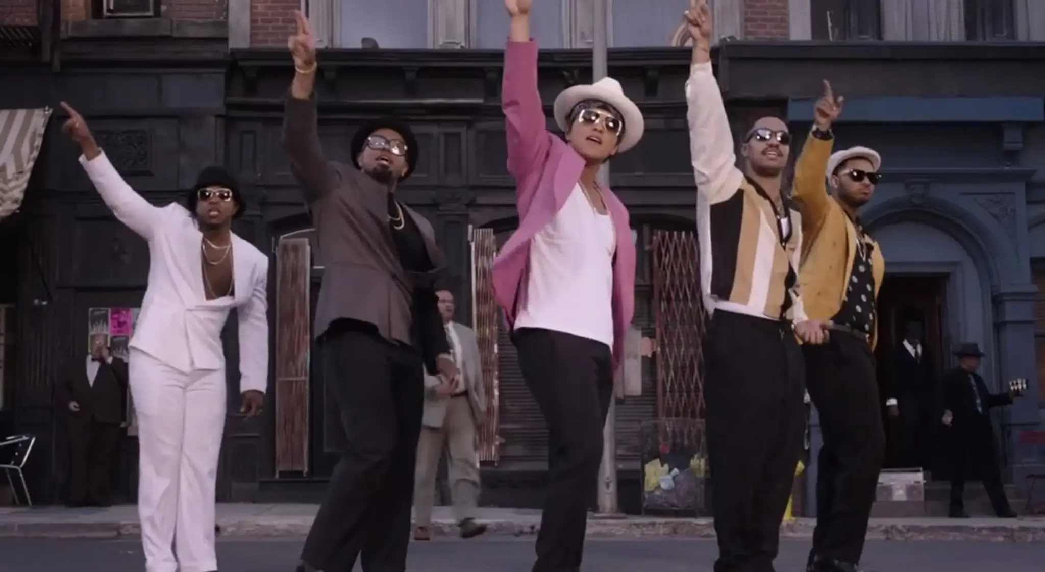 Bruno Mars má problém. Jeho obrovský hit je vraj kópiou tejto skladby