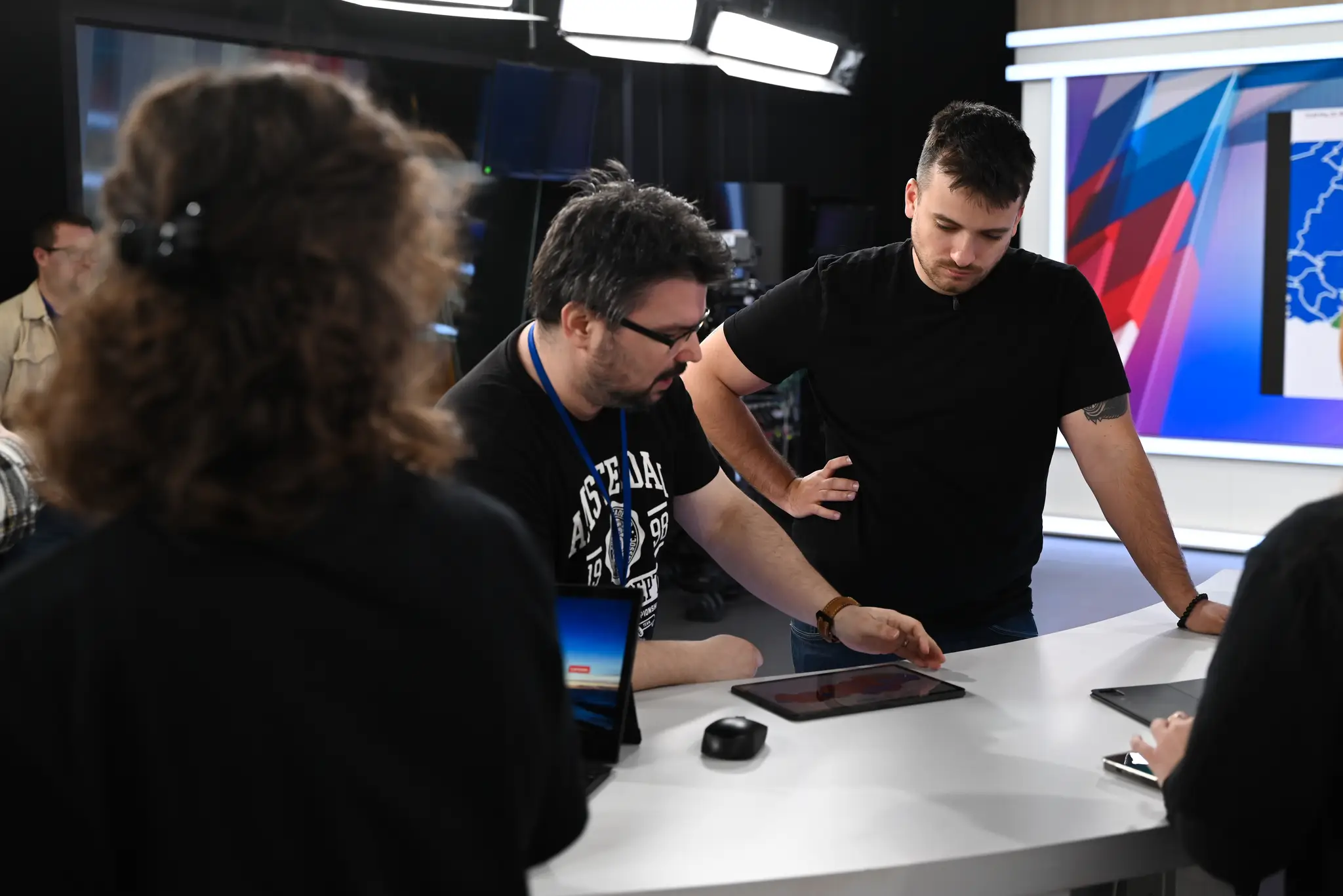 Prípravy volebnej noci na Markíze.