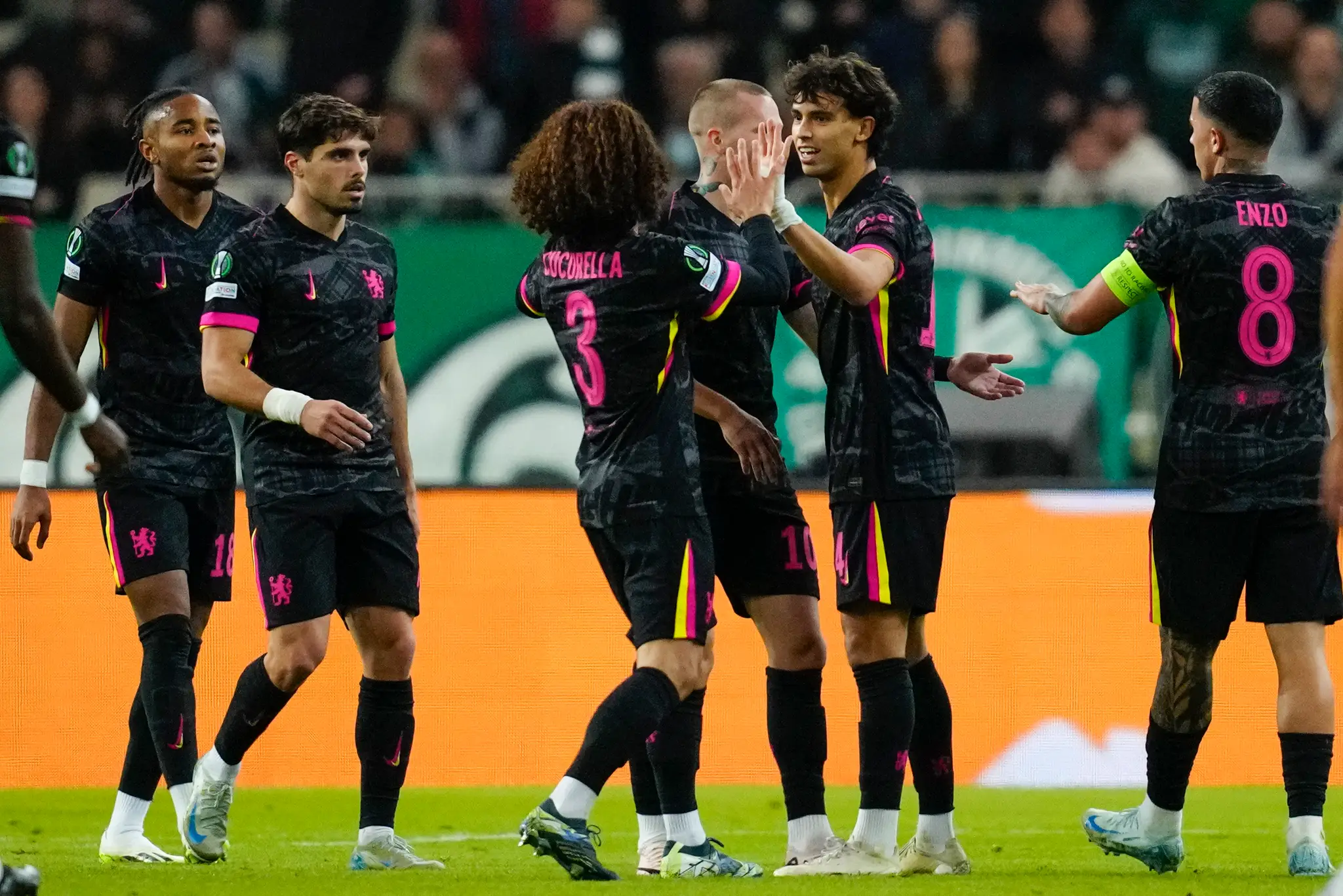 Futbalisti Chelsea sa tešia z gólu.