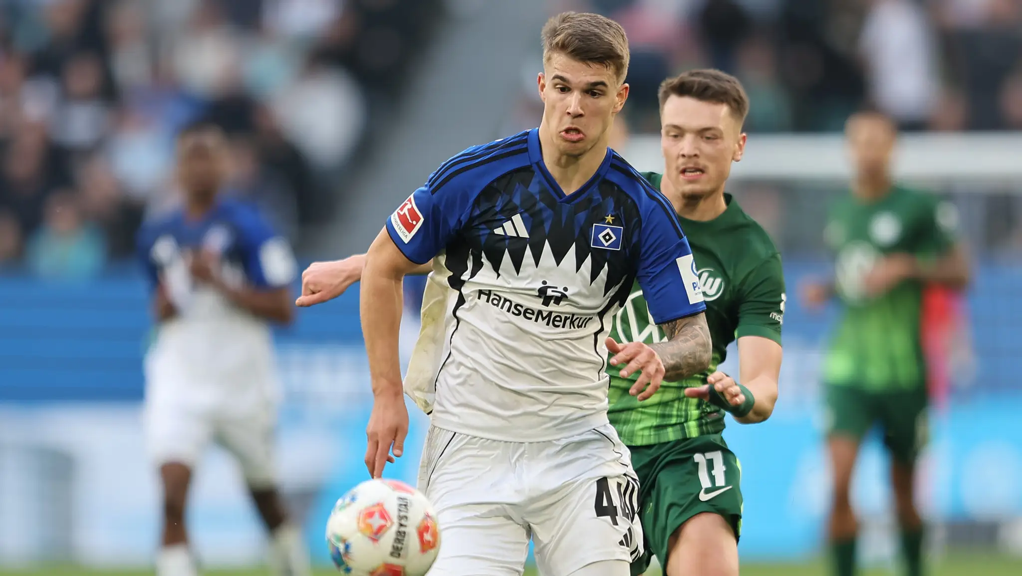 Wolfsburg doma podľahol Hamburgu.