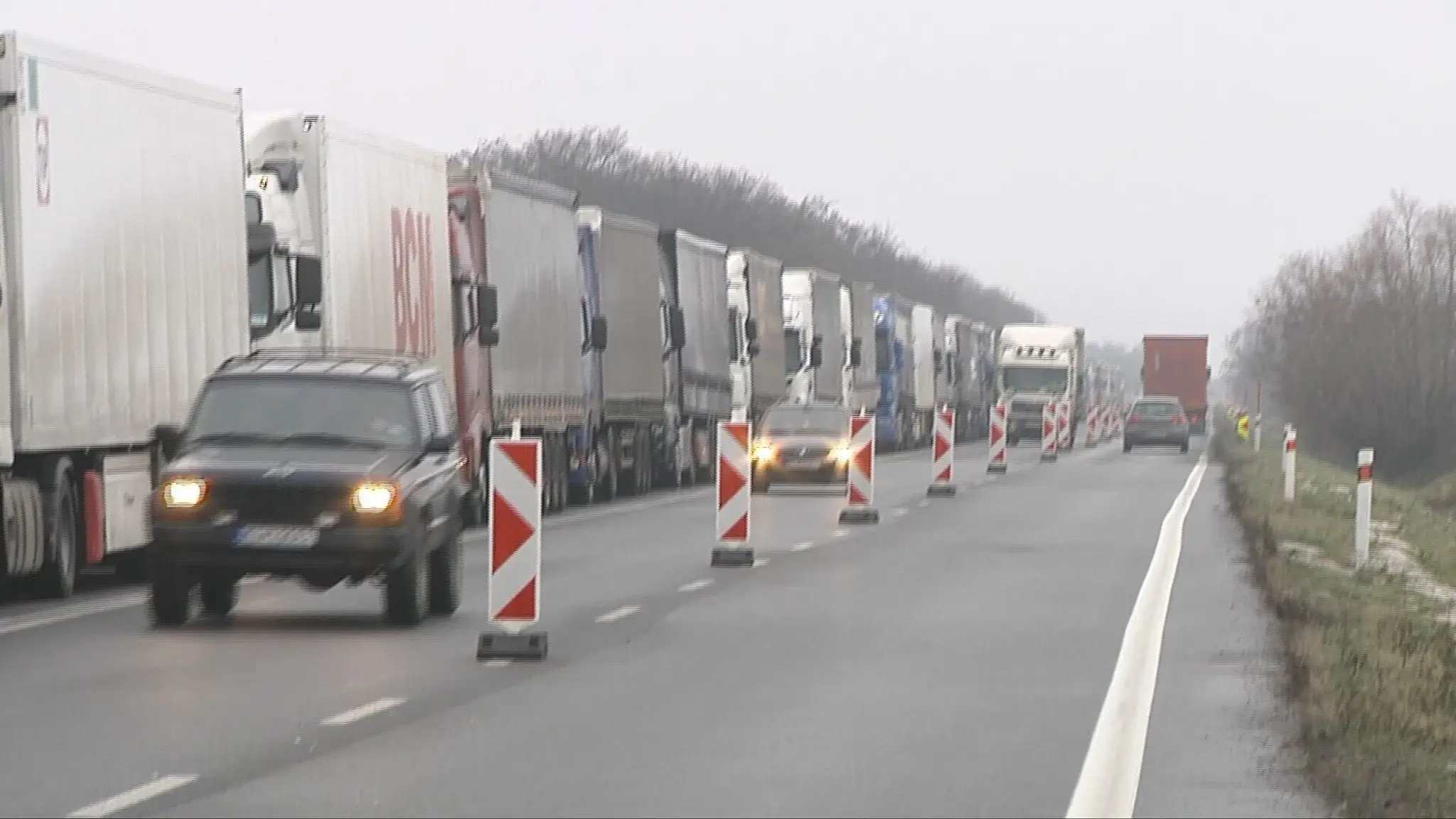 Blokáda hraničného priechodu.